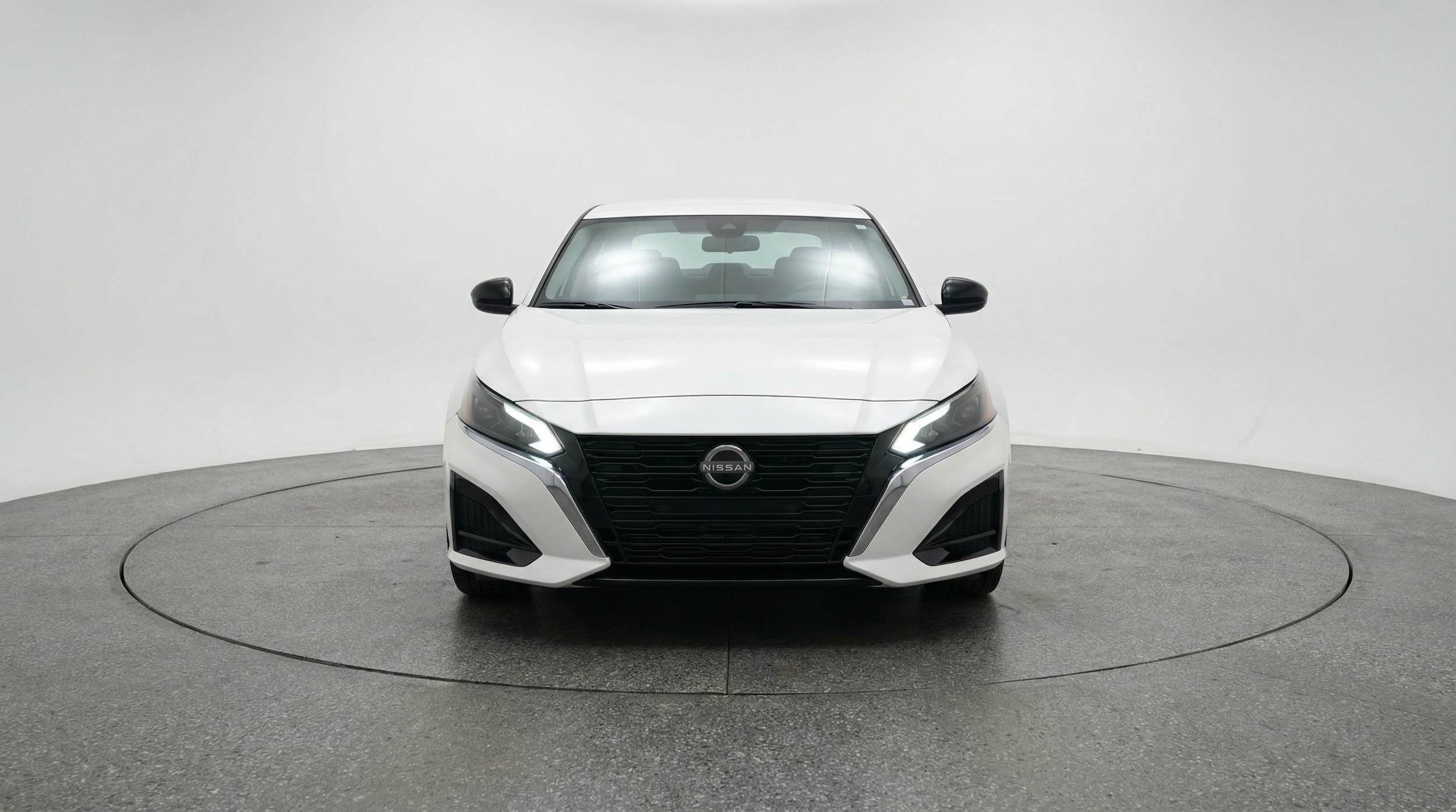 Thumbnail: 2025 Nissan Altima - 2