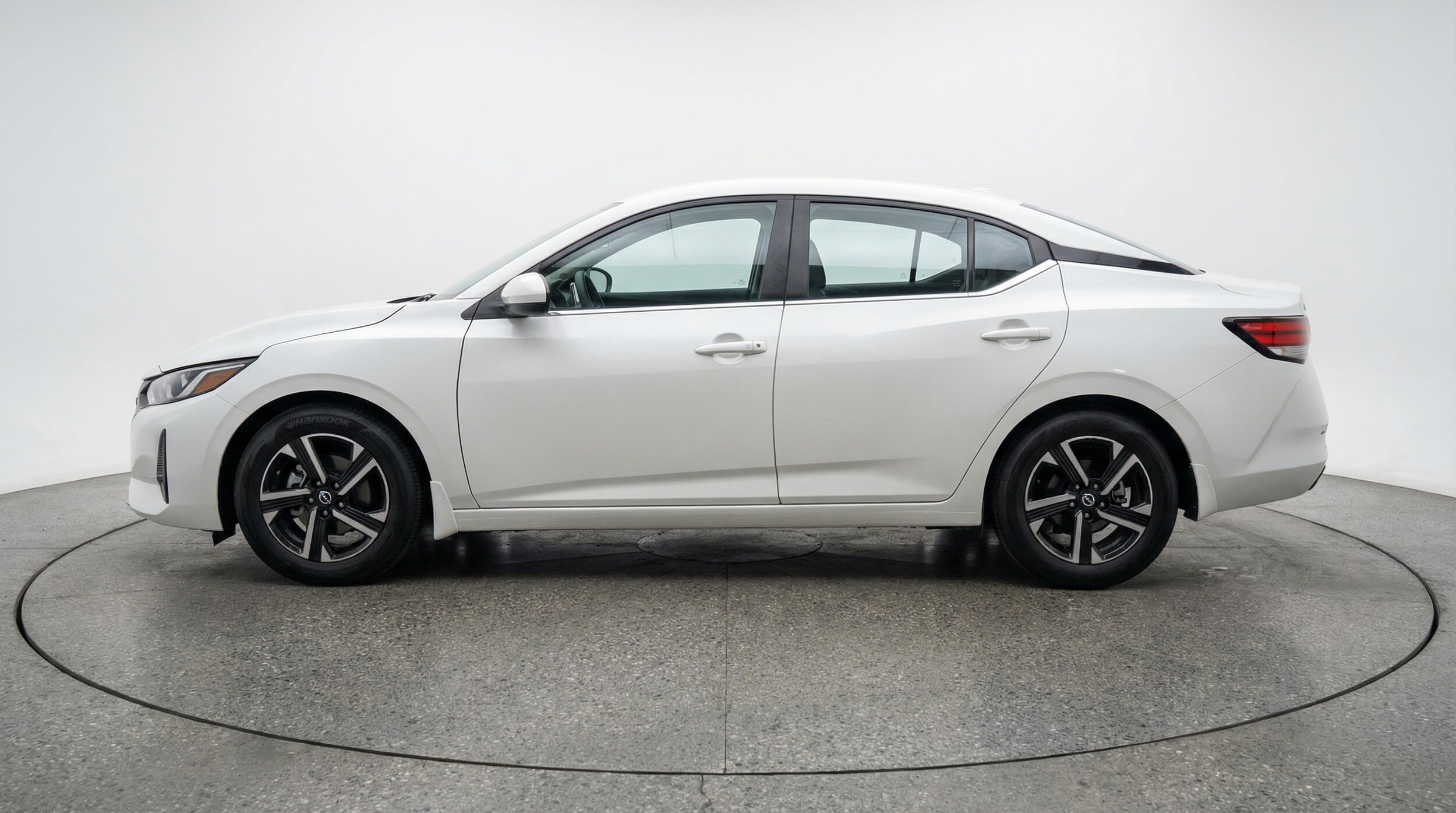 Thumbnail: 2025 Nissan Sentra - 4