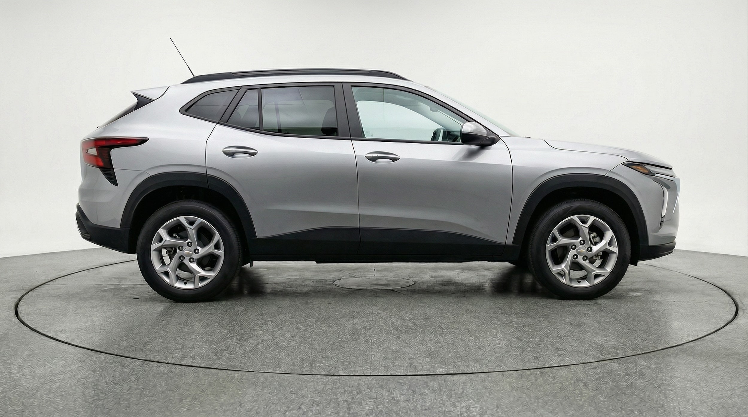 Thumbnail: 2025 Chevrolet Trax - 8