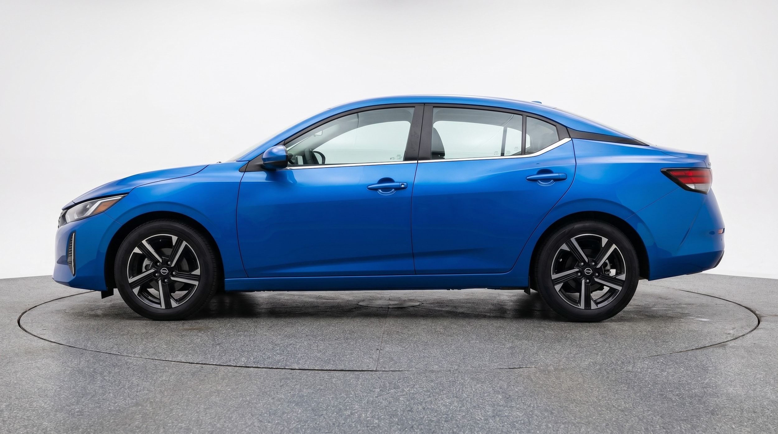 Thumbnail: 2025 Nissan Sentra - 4