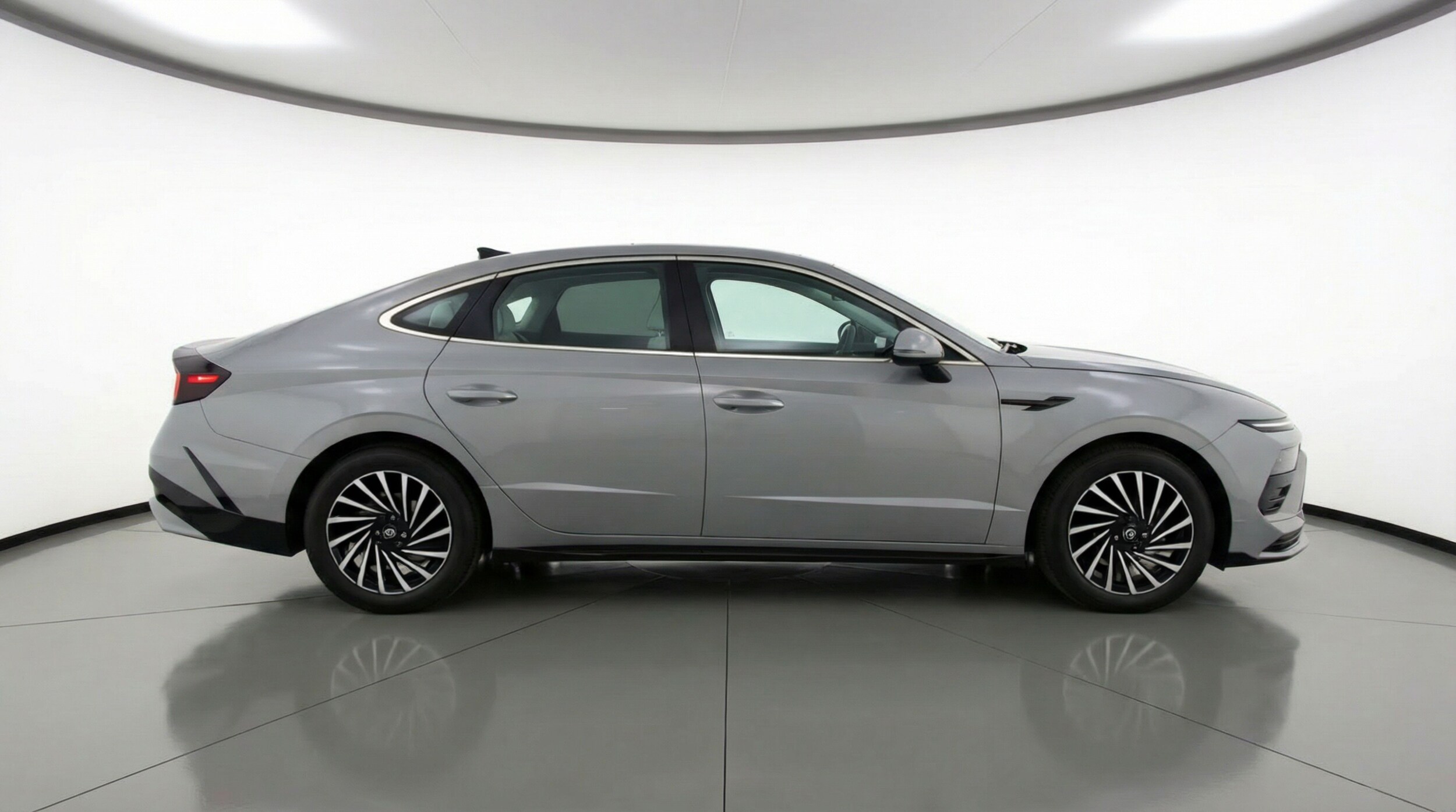 Thumbnail: 2025 Hyundai Sonata - 8