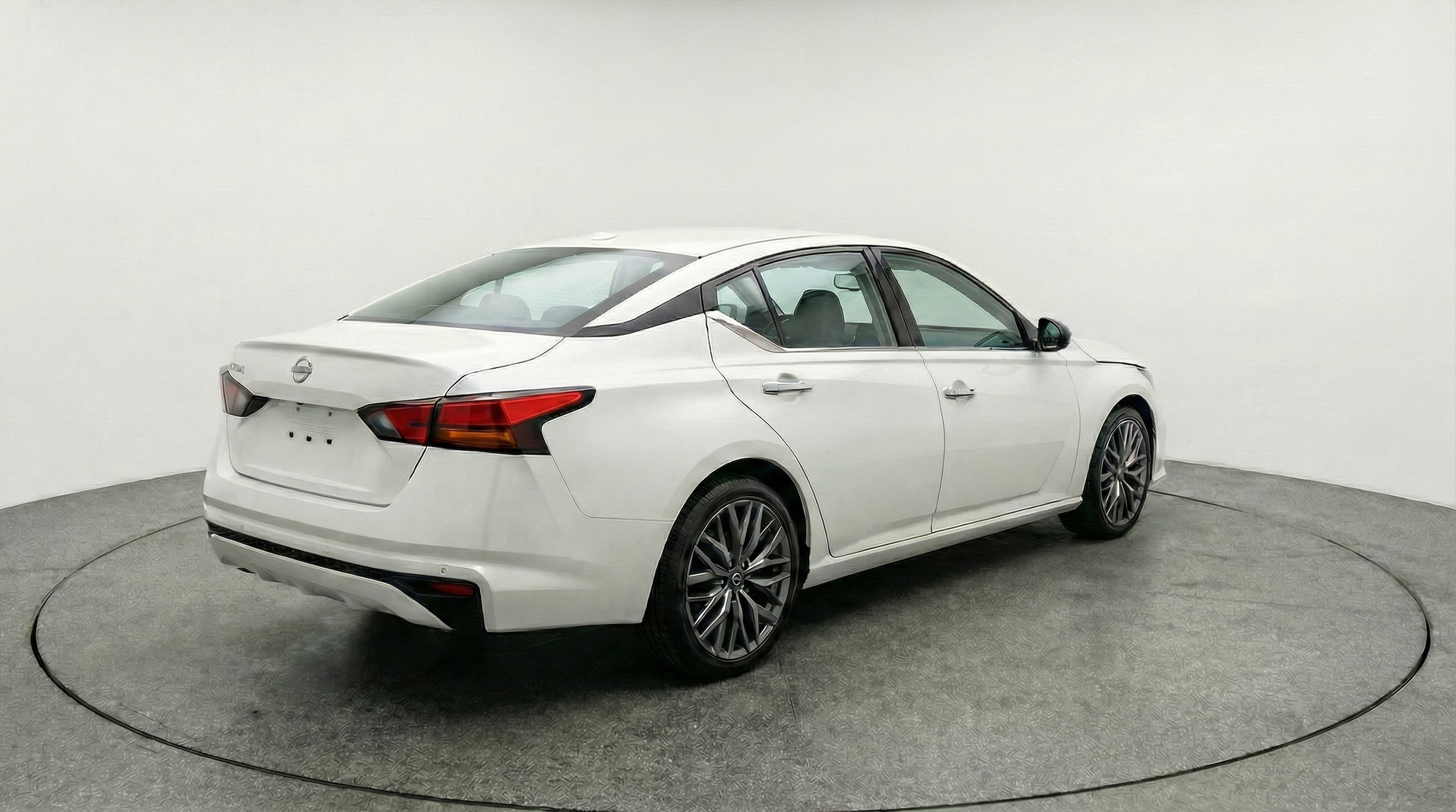 Thumbnail: 2025 Nissan Altima - 7