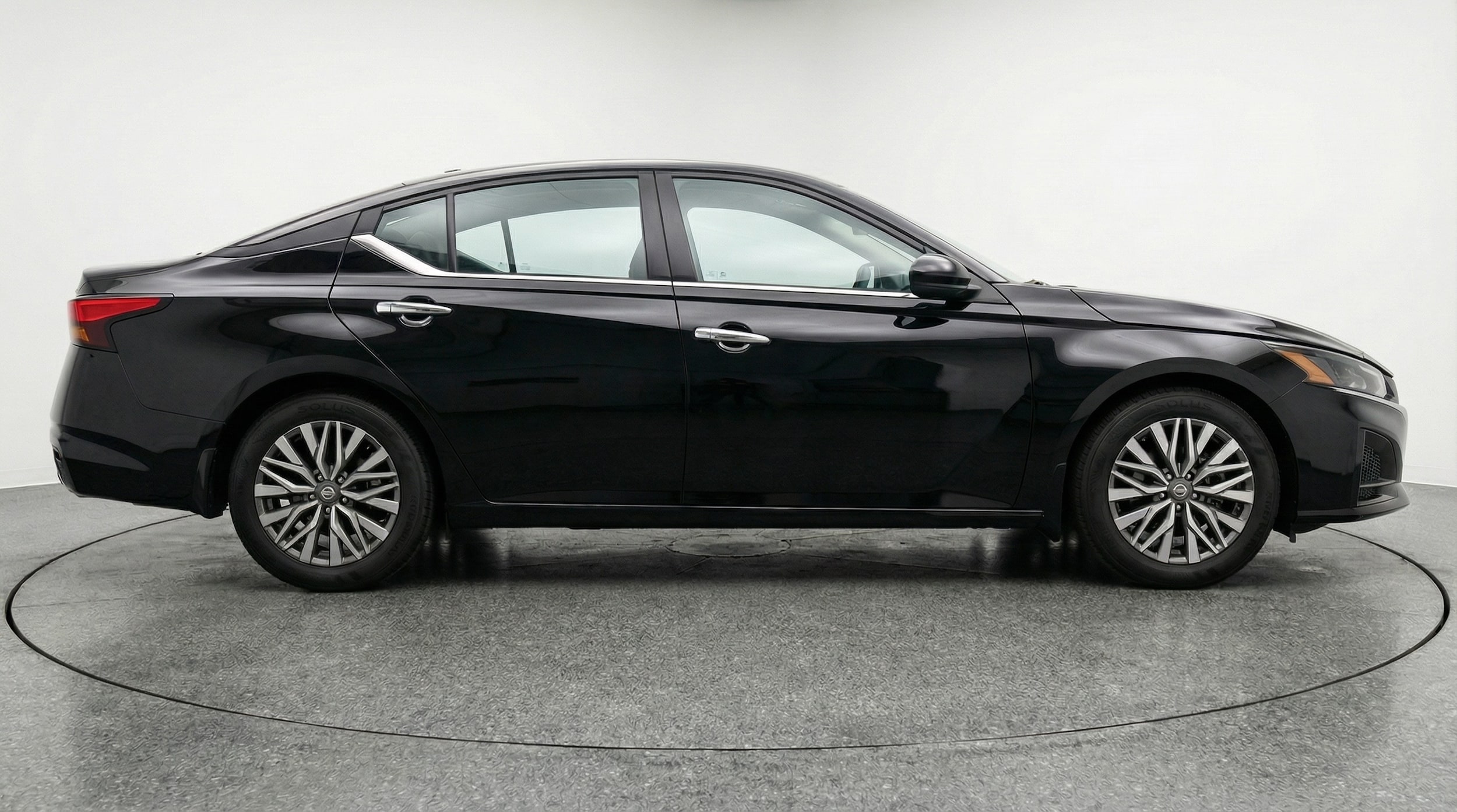 Thumbnail: 2025 Nissan Altima - 8