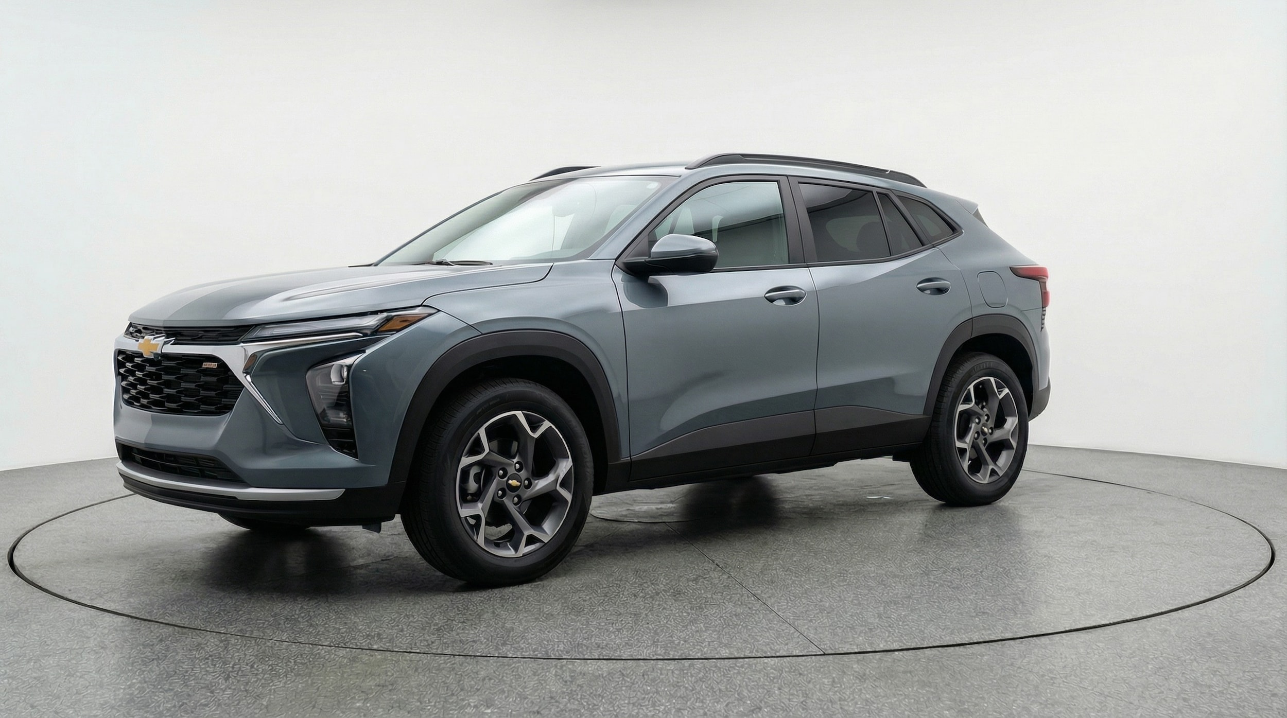 Thumbnail: 2025 Chevrolet Trax - 3