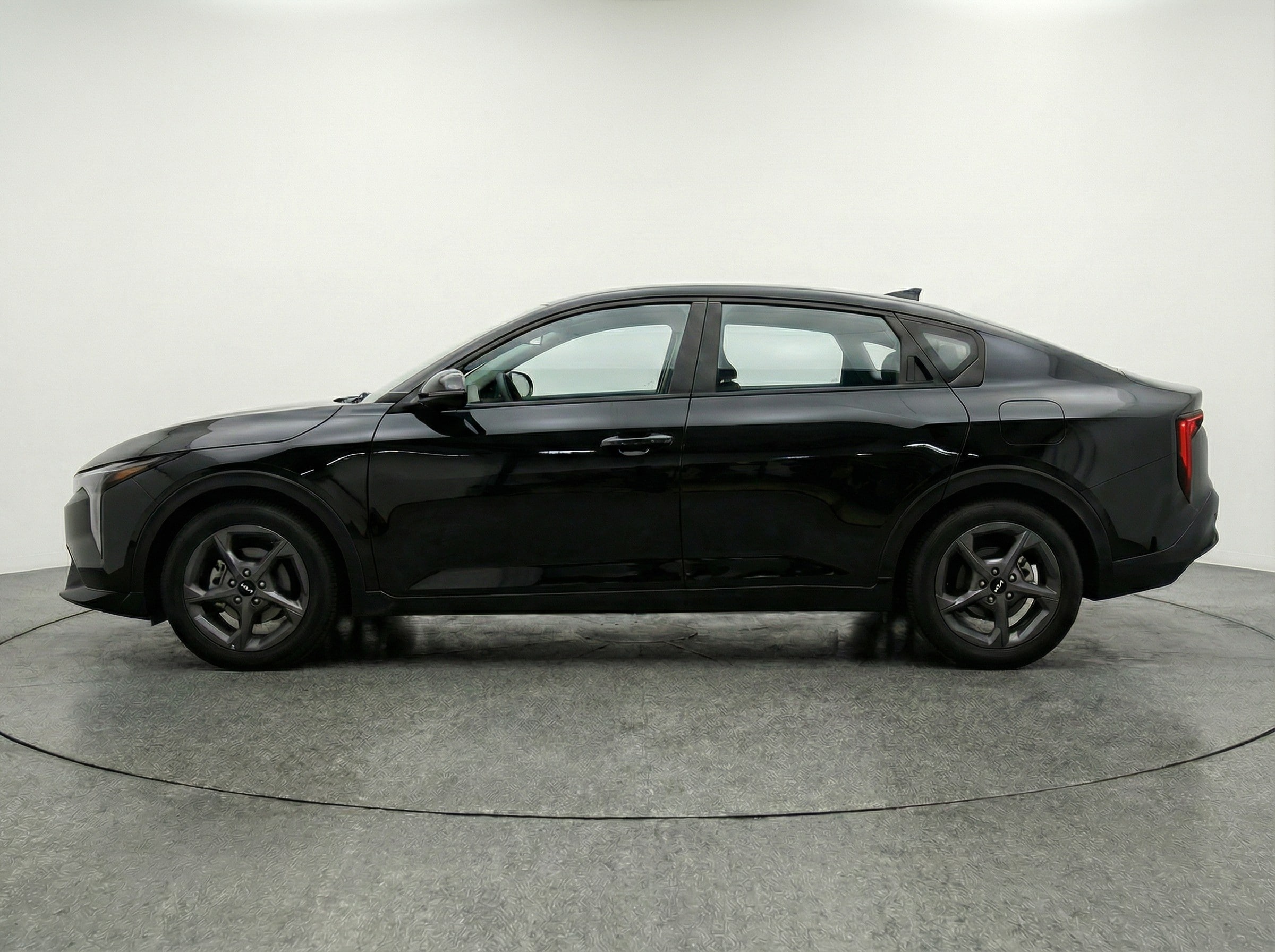 Thumbnail: 2025 Kia K4 - 4