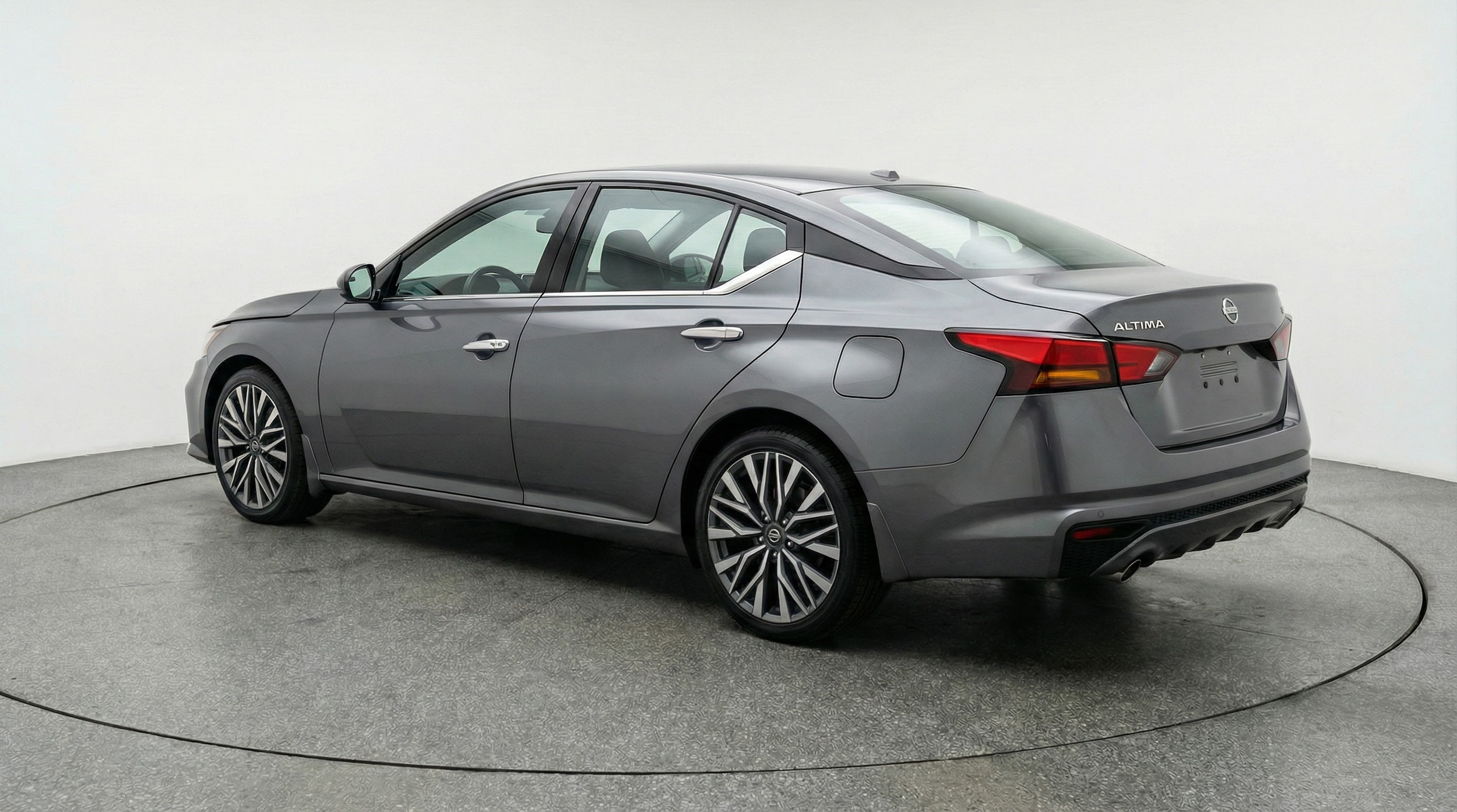 Thumbnail: 2025 Nissan Altima - 5