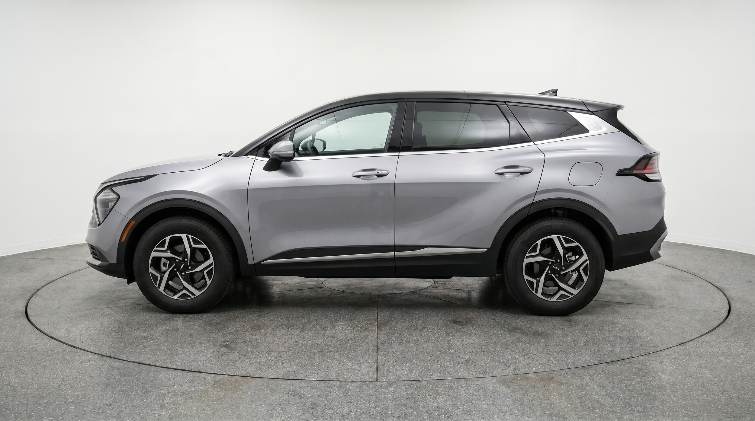 Thumbnail: 2025 Kia Sportage - 4
