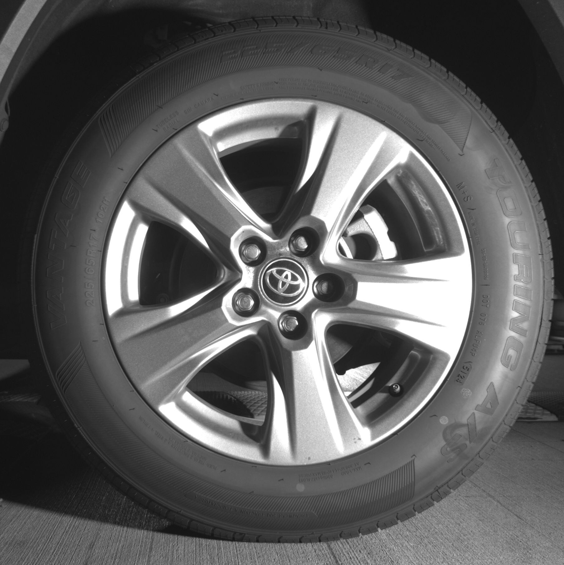 Thumbnail: 2025 Toyota RAV4 - 11