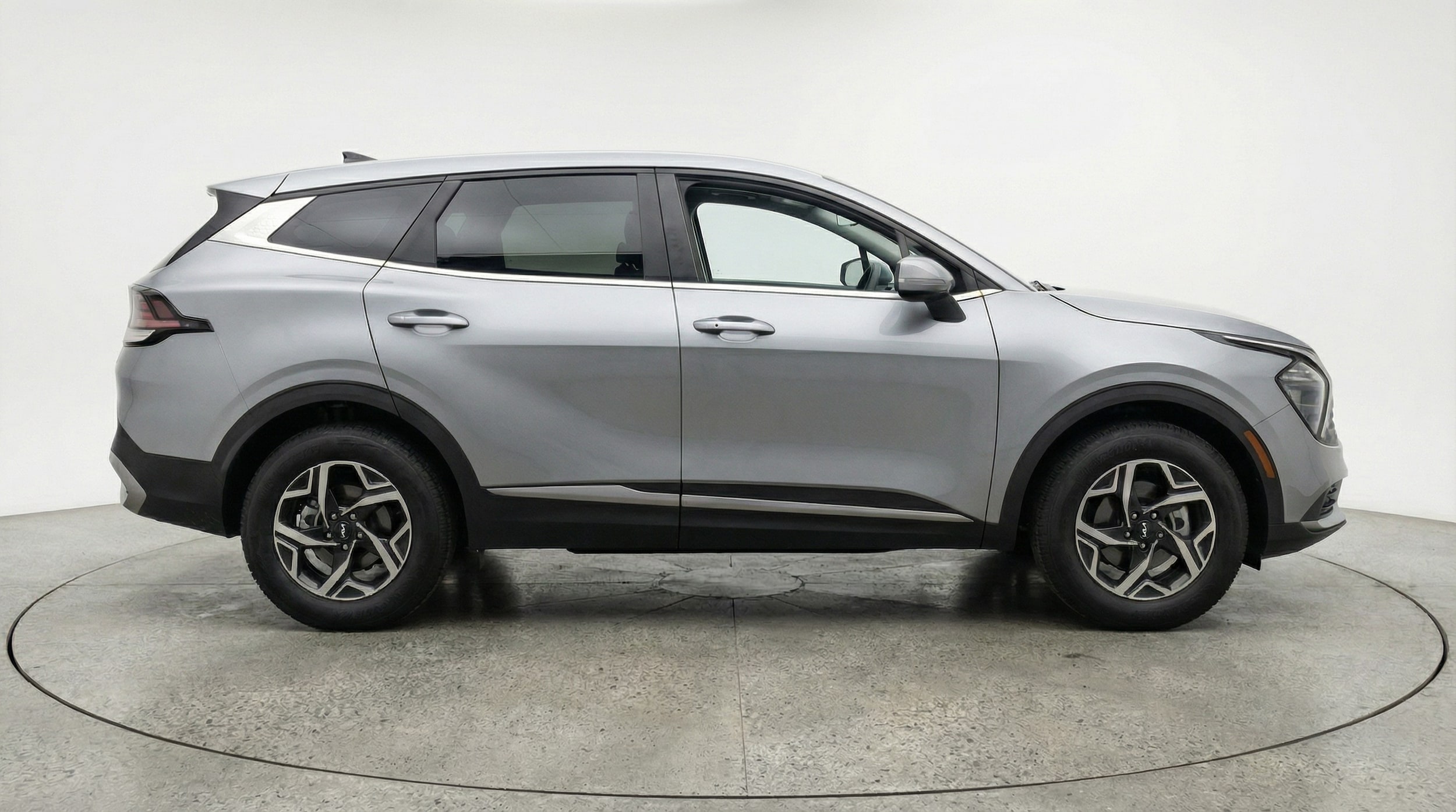 Thumbnail: 2025 Kia Sportage - 8