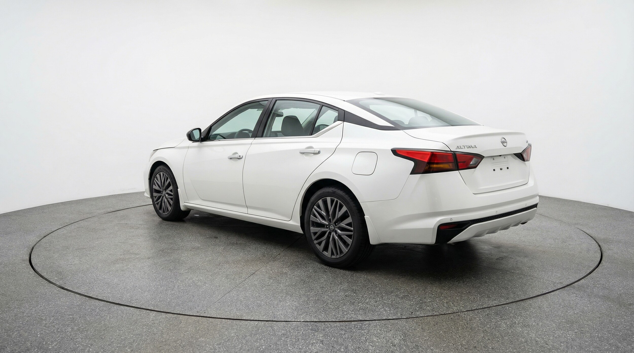 Thumbnail: 2025 Nissan Altima - 5