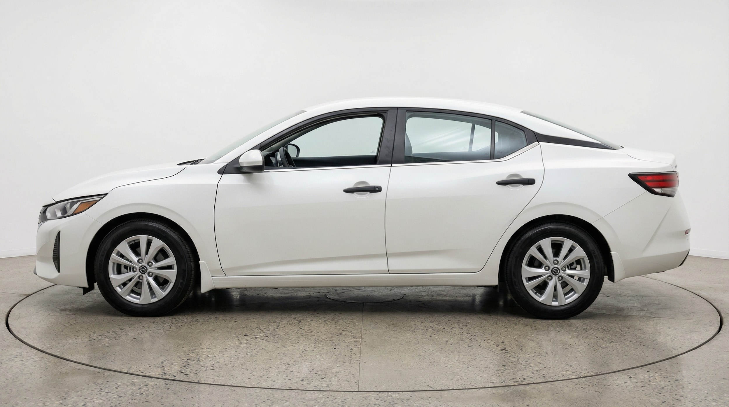 Thumbnail: 2025 Nissan Sentra - 4