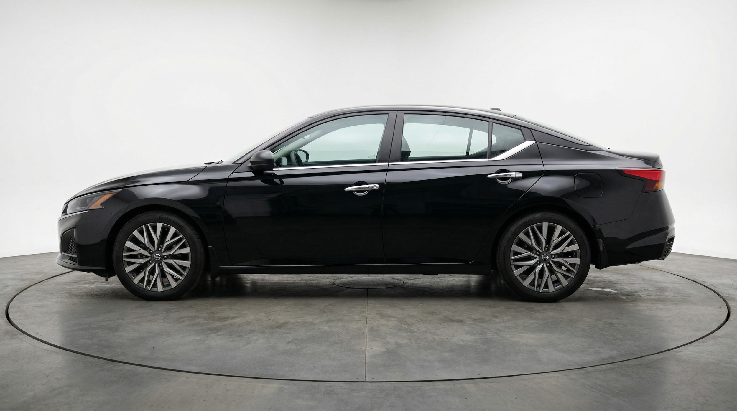 Thumbnail: 2025 Nissan Altima - 4