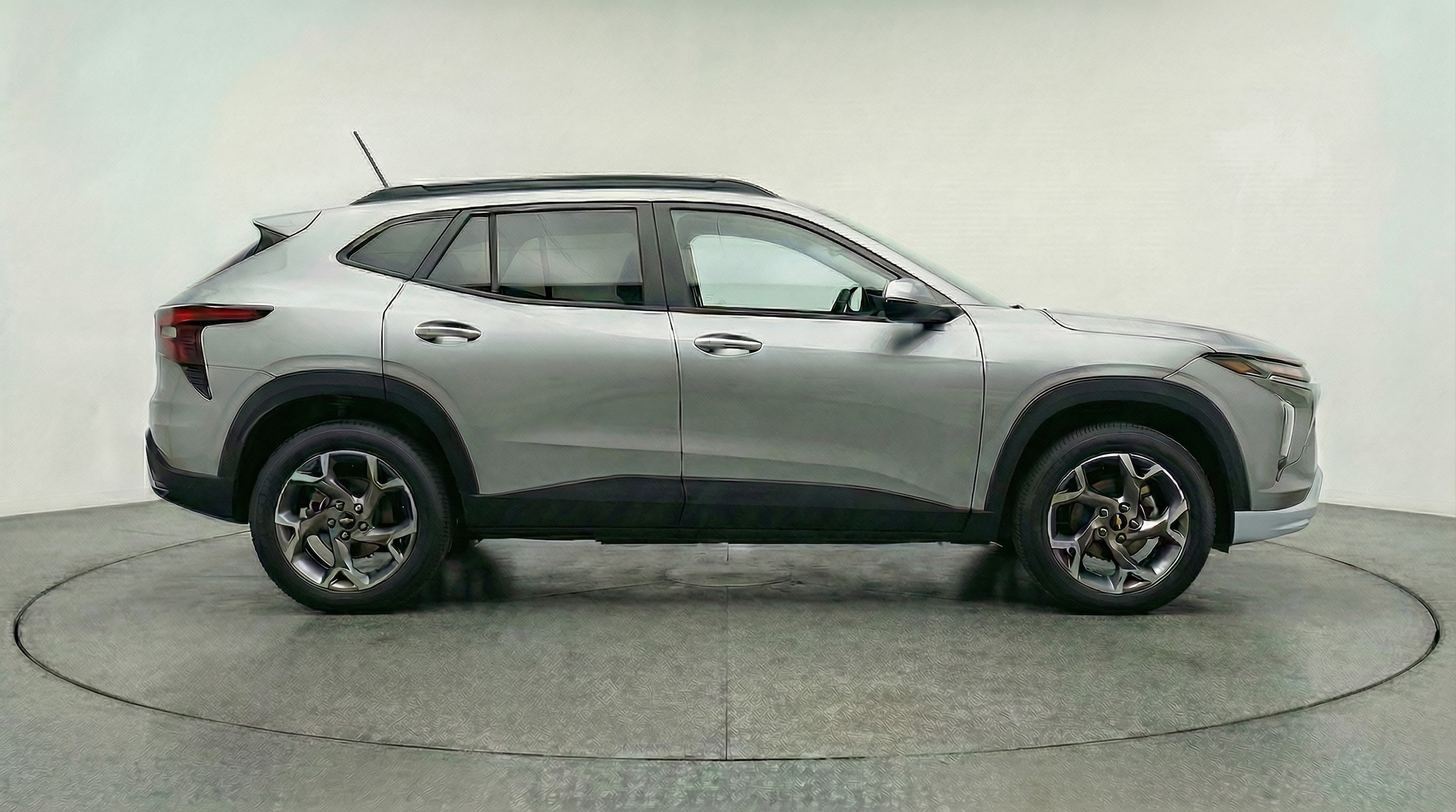 Thumbnail: 2025 Chevrolet Trax - 8