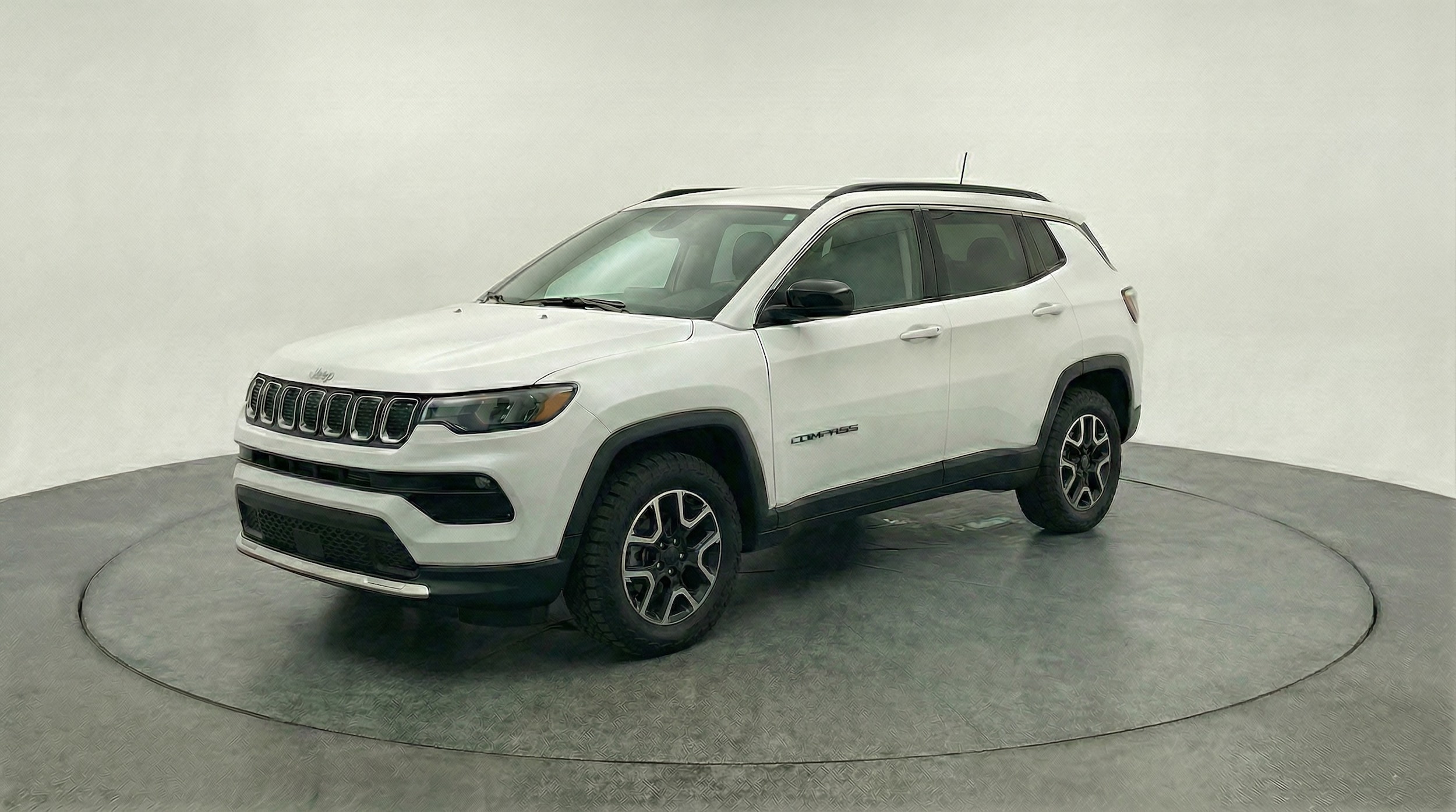 Thumbnail: 2025 Jeep Compass - 3
