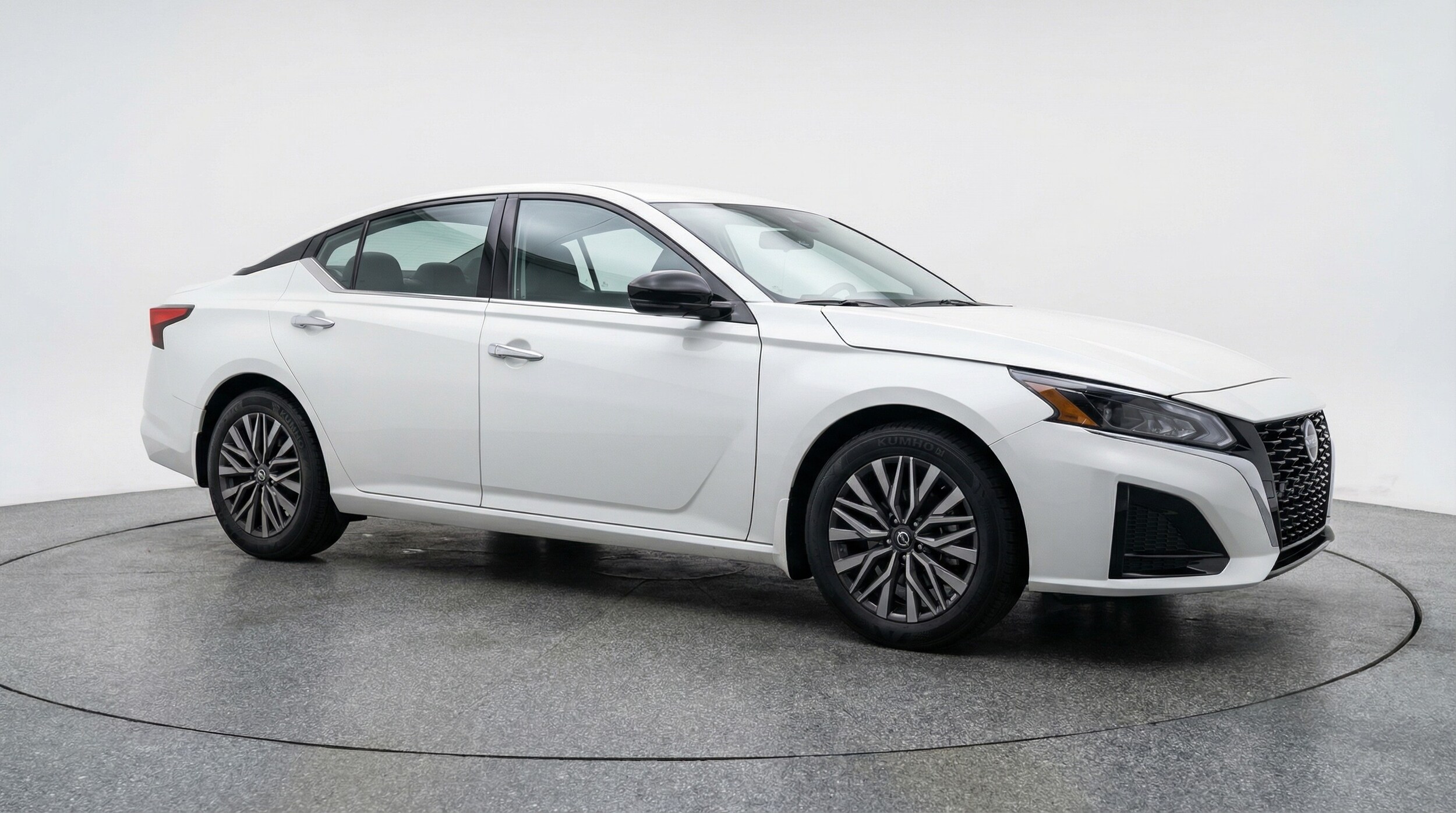 Thumbnail: 2025 Nissan Altima - 1