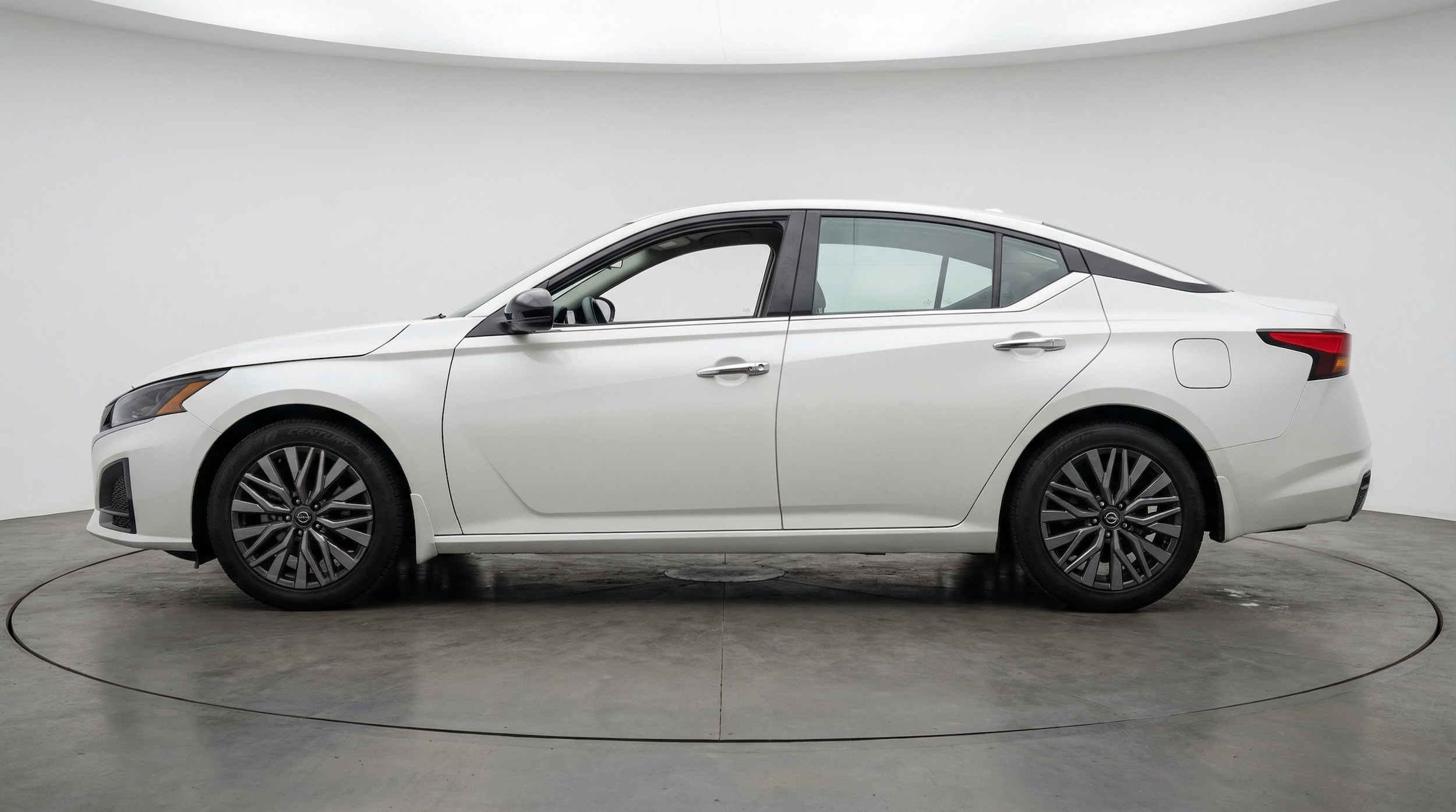 Thumbnail: 2025 Nissan Altima - 4