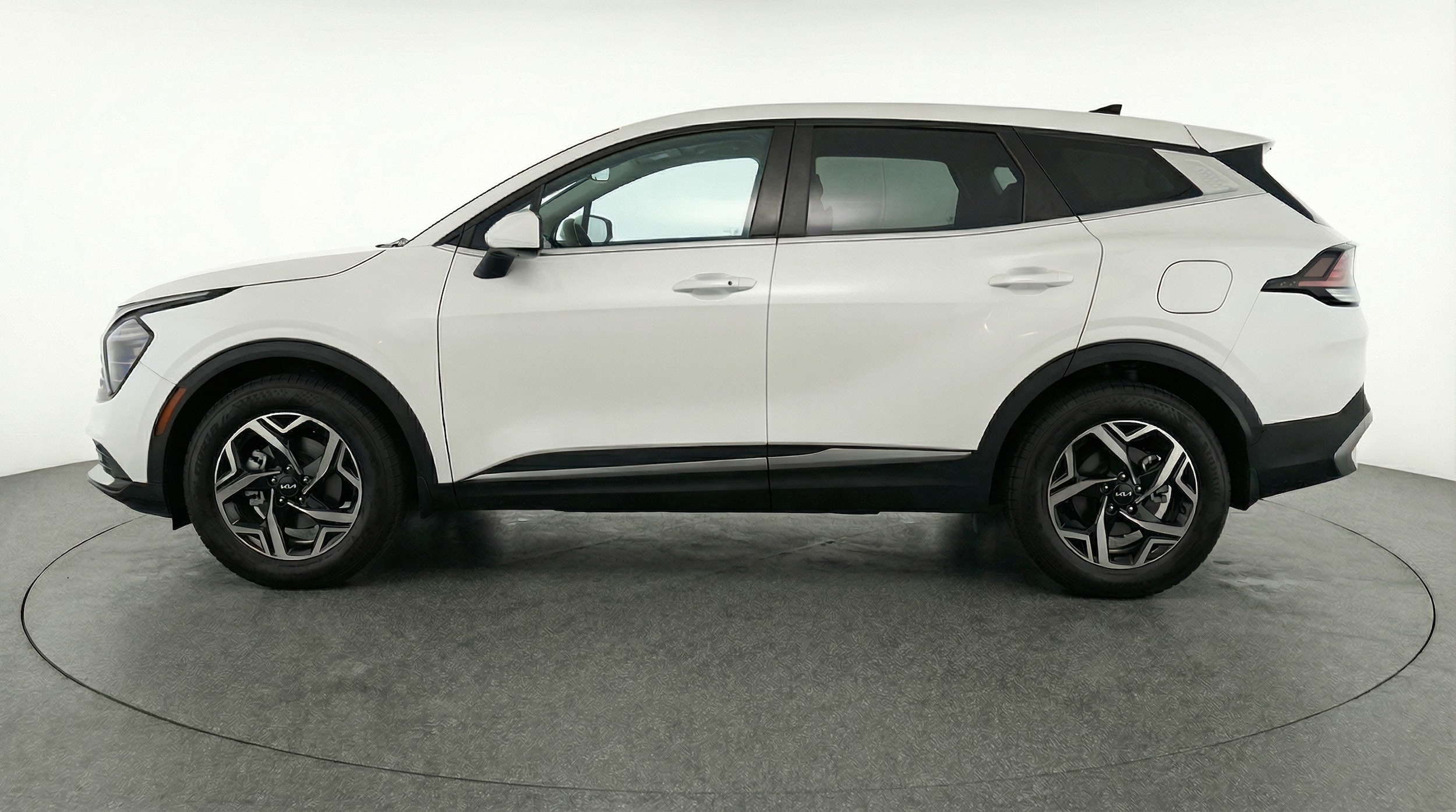 Thumbnail: 2025 Kia Sportage - 4