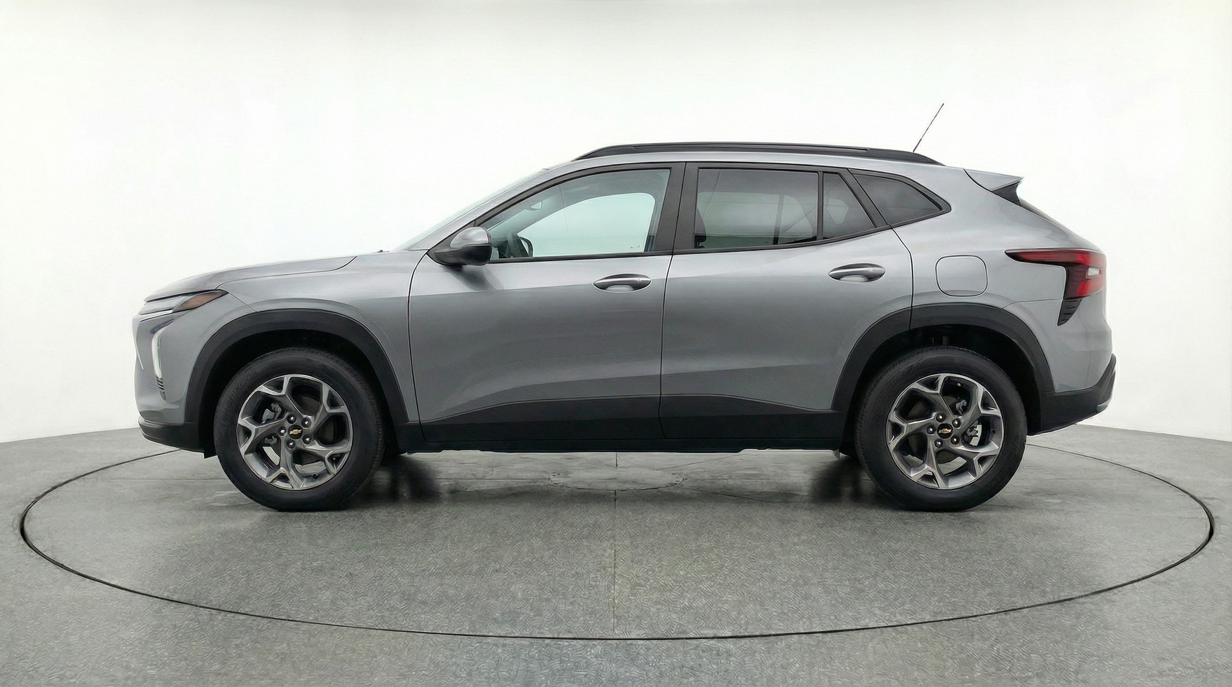 Thumbnail: 2025 Chevrolet Trax - 4