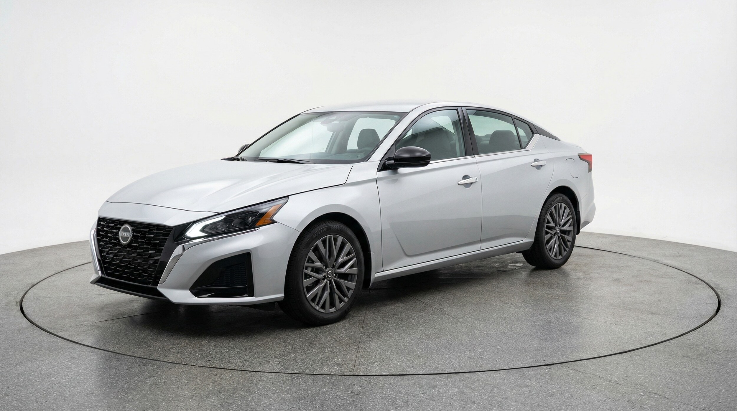 Thumbnail: 2025 Nissan Altima - 3