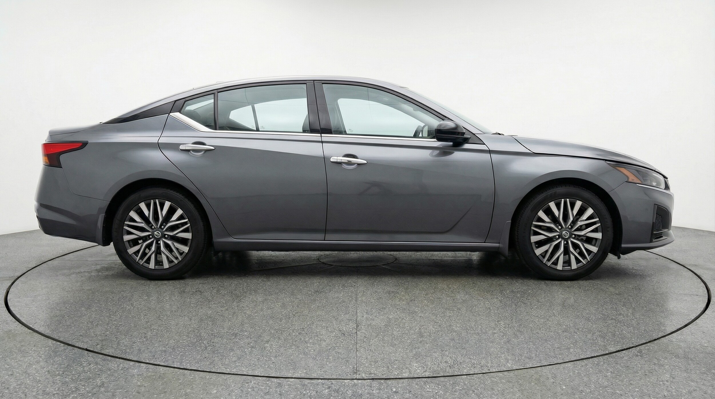 Thumbnail: 2025 Nissan Altima - 8