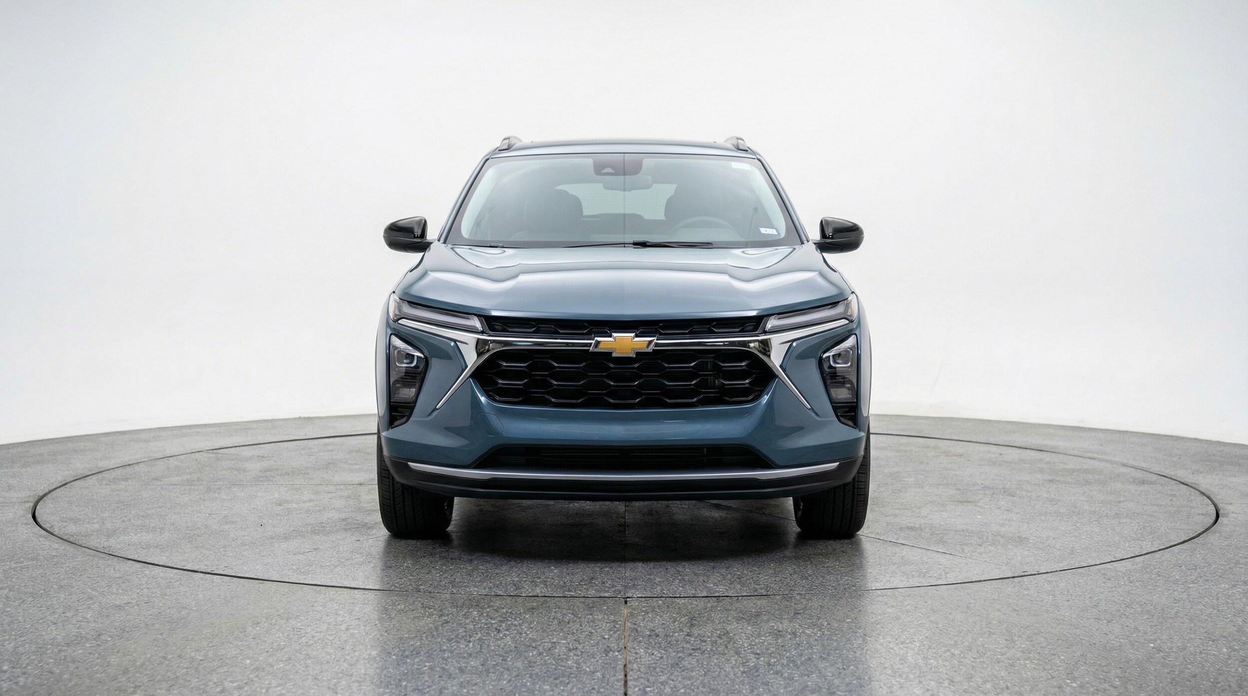 Thumbnail: 2025 Chevrolet Trax - 2