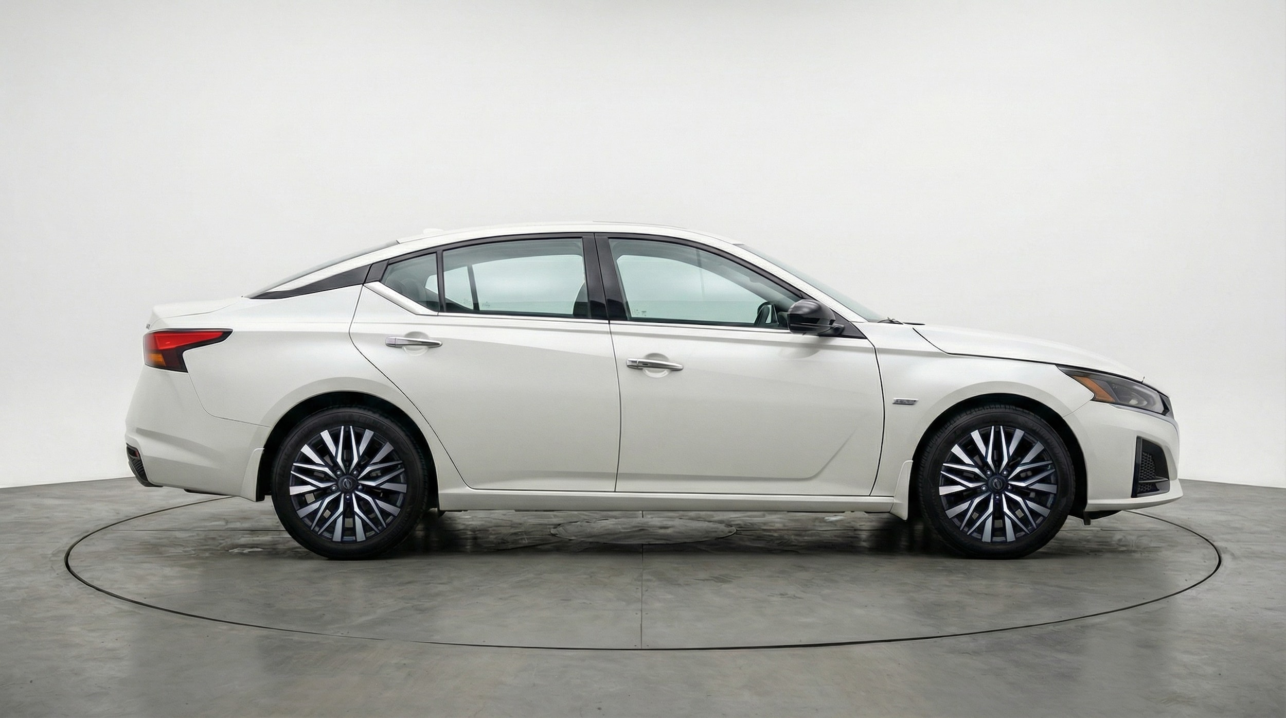 Thumbnail: 2025 Nissan Altima - 8