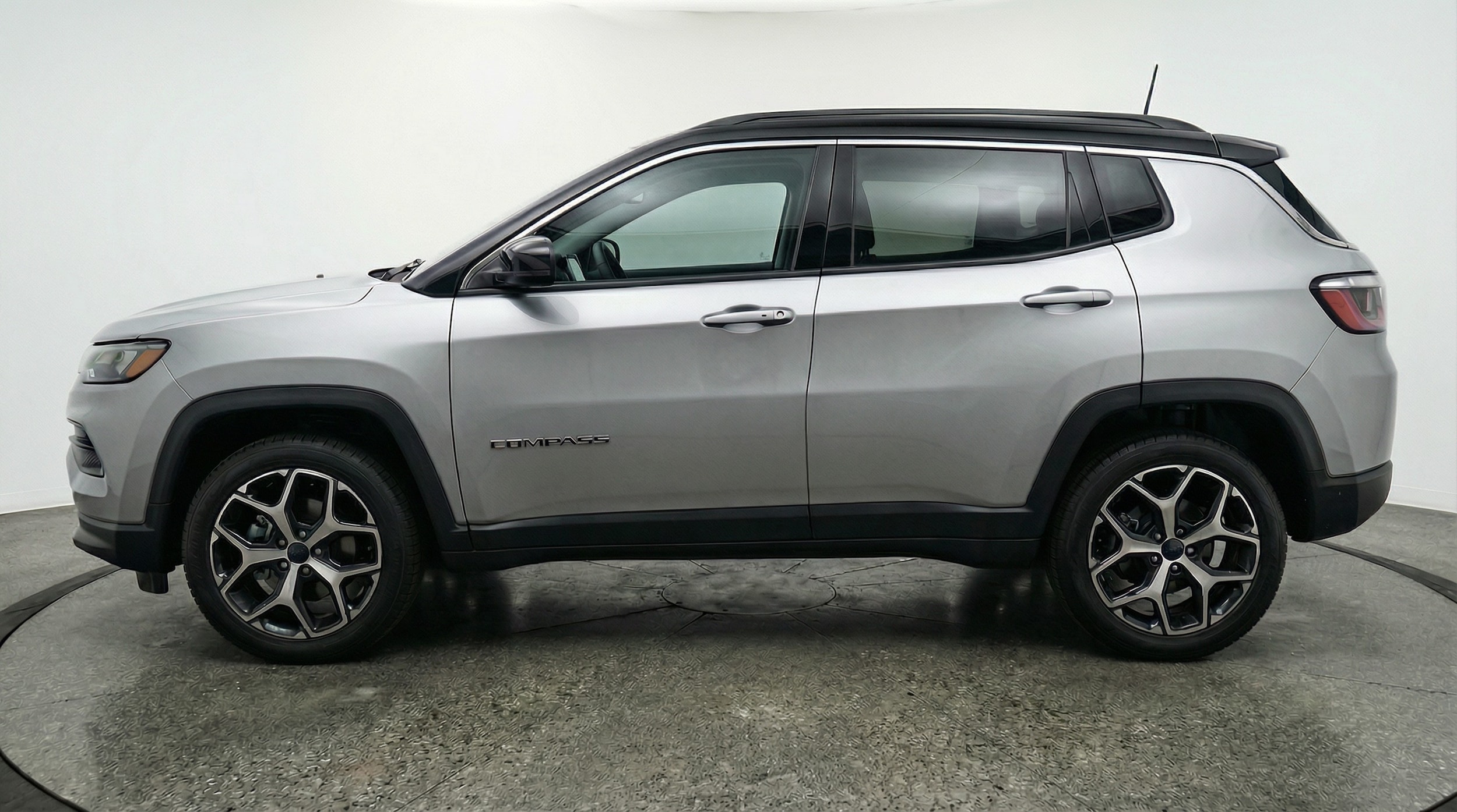 Thumbnail: 2025 Jeep Compass - 4