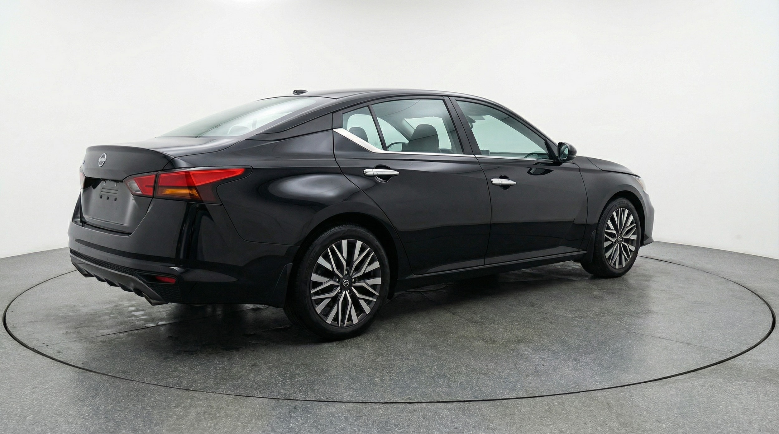 Thumbnail: 2025 Nissan Altima - 7