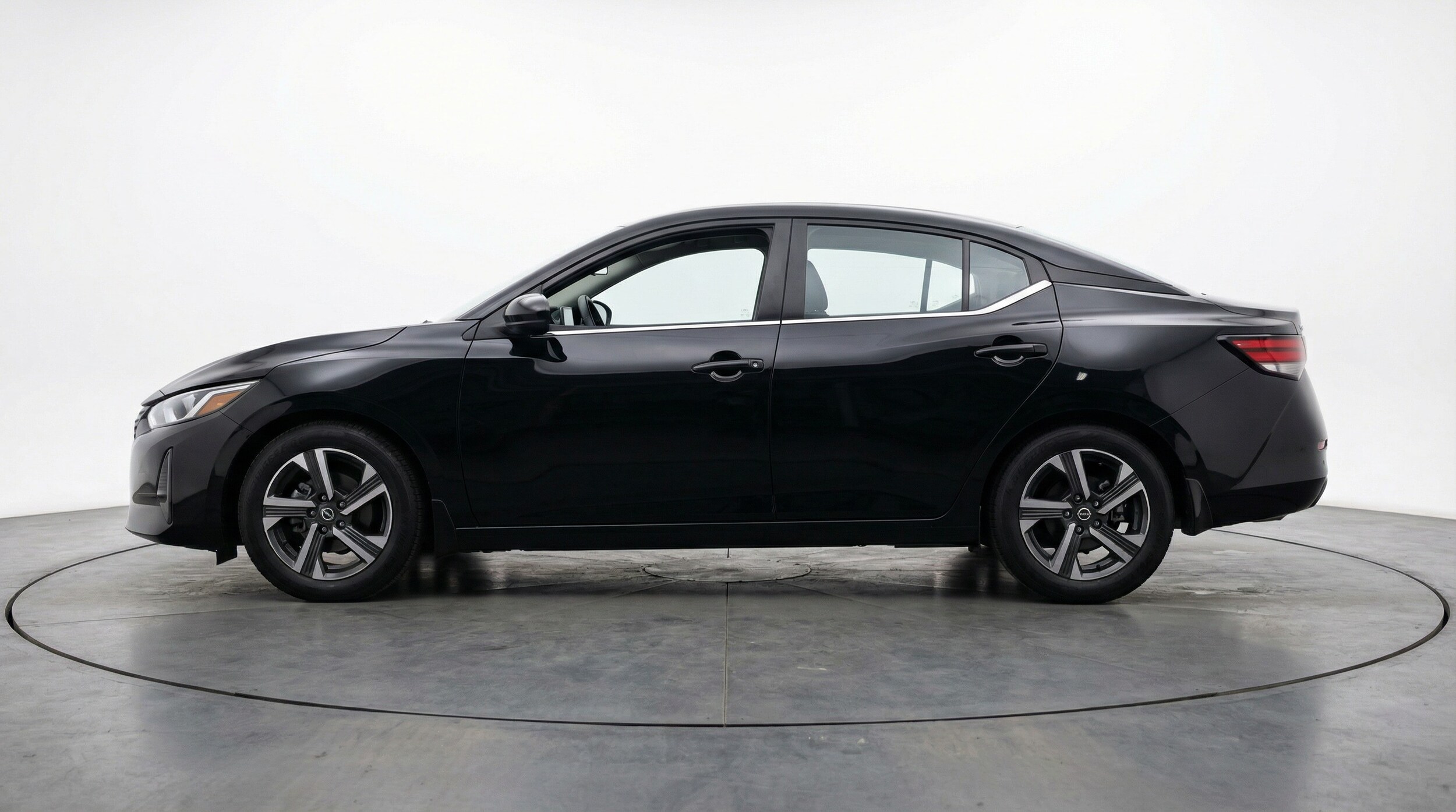 Thumbnail: 2025 Nissan Sentra - 4
