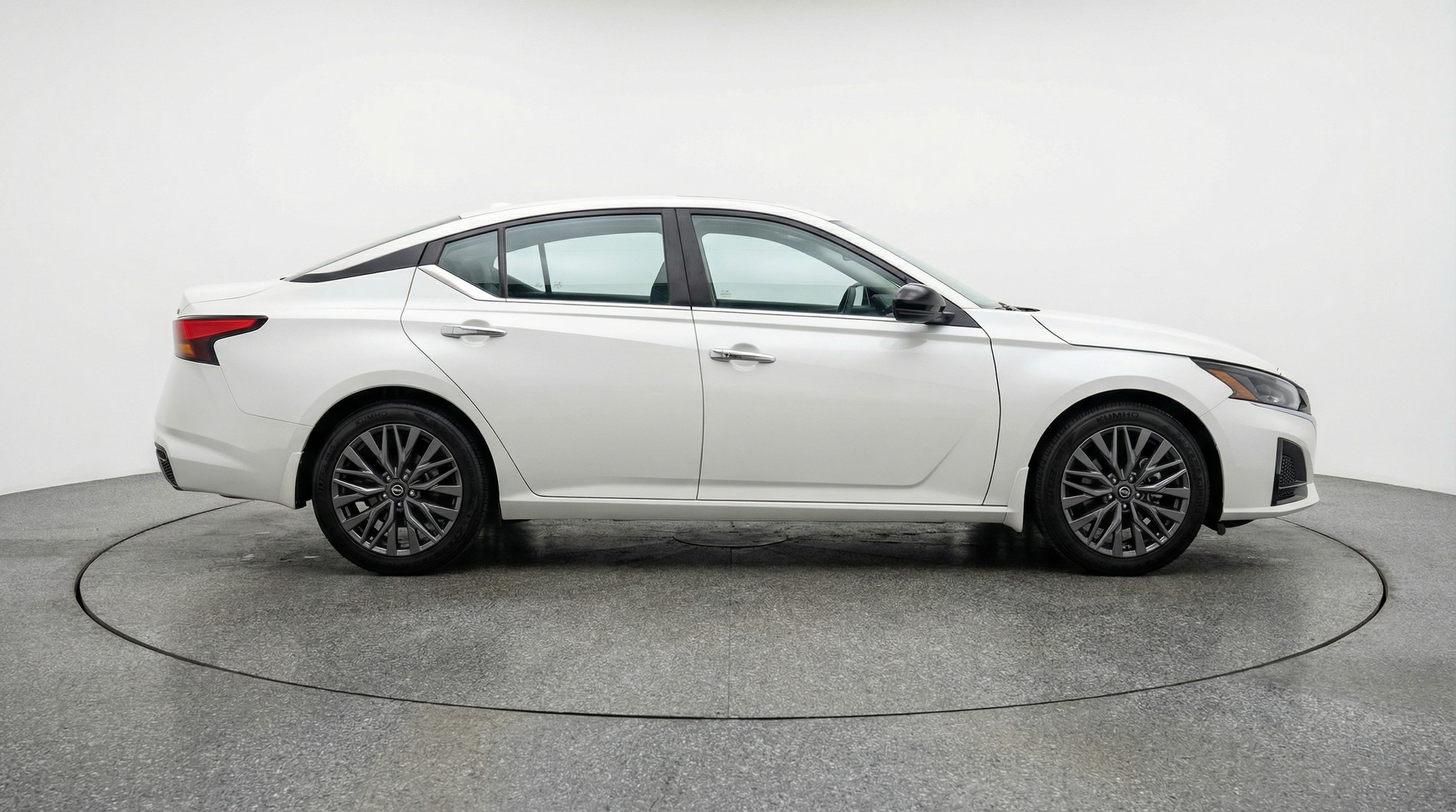 Thumbnail: 2025 Nissan Altima - 8