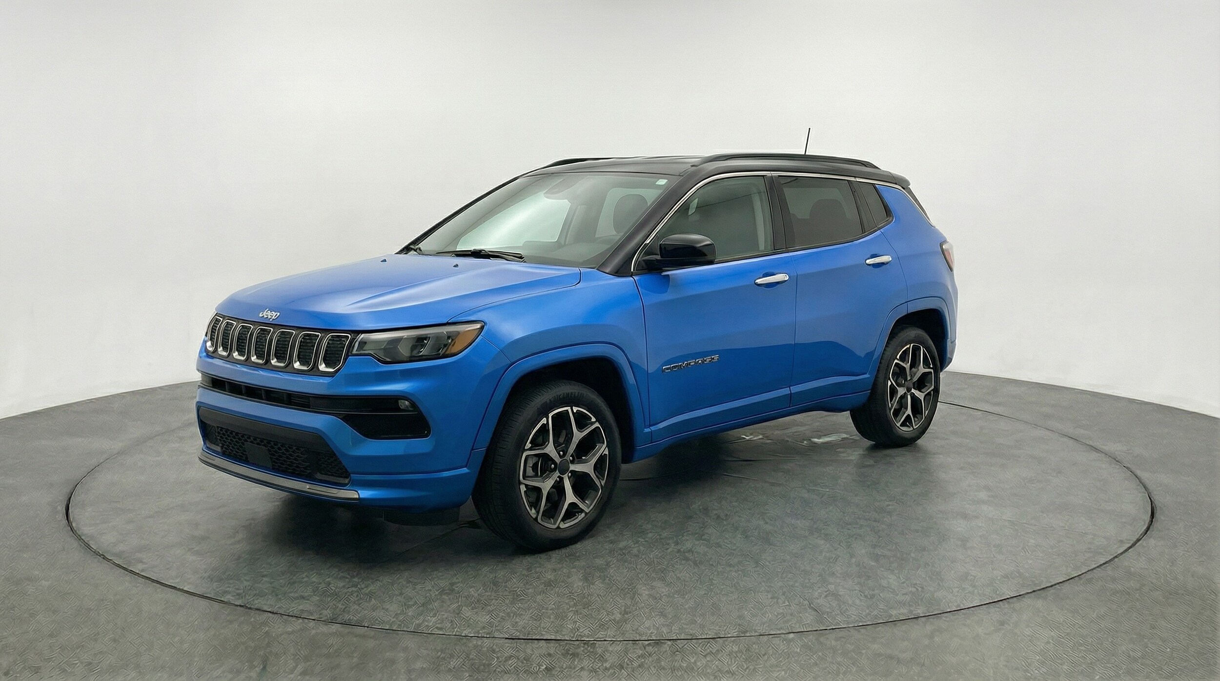 Thumbnail: 2025 Jeep Compass - 3