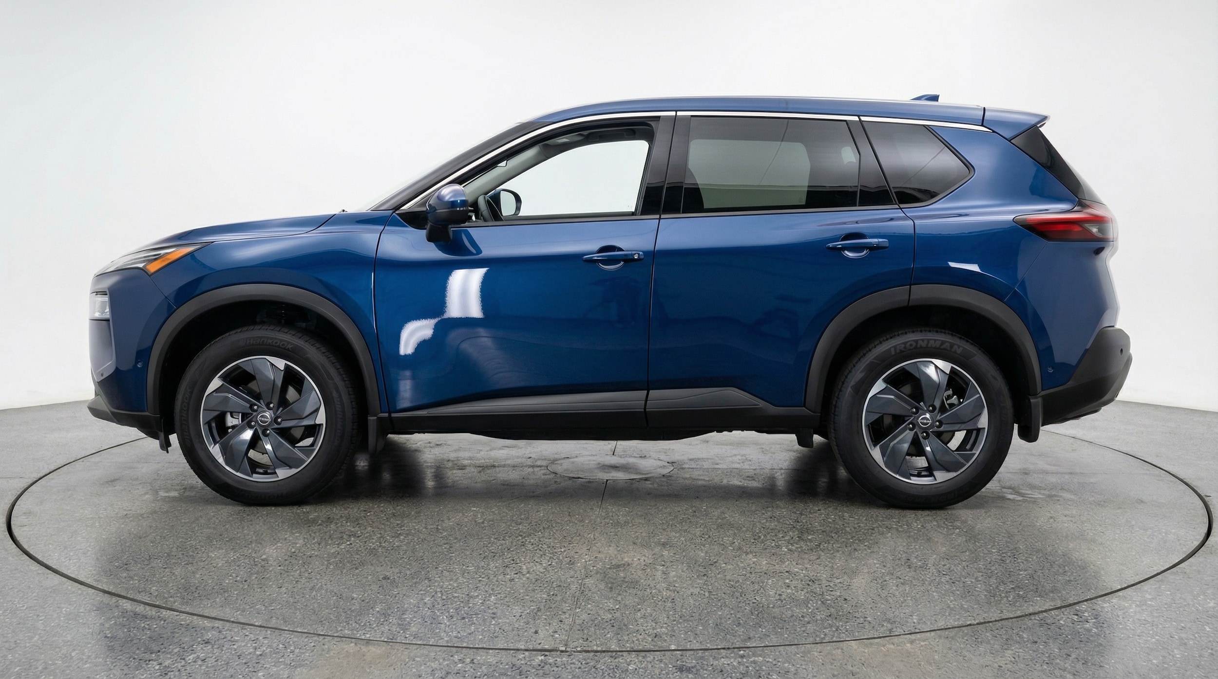 Thumbnail: 2025 Nissan Rogue - 4