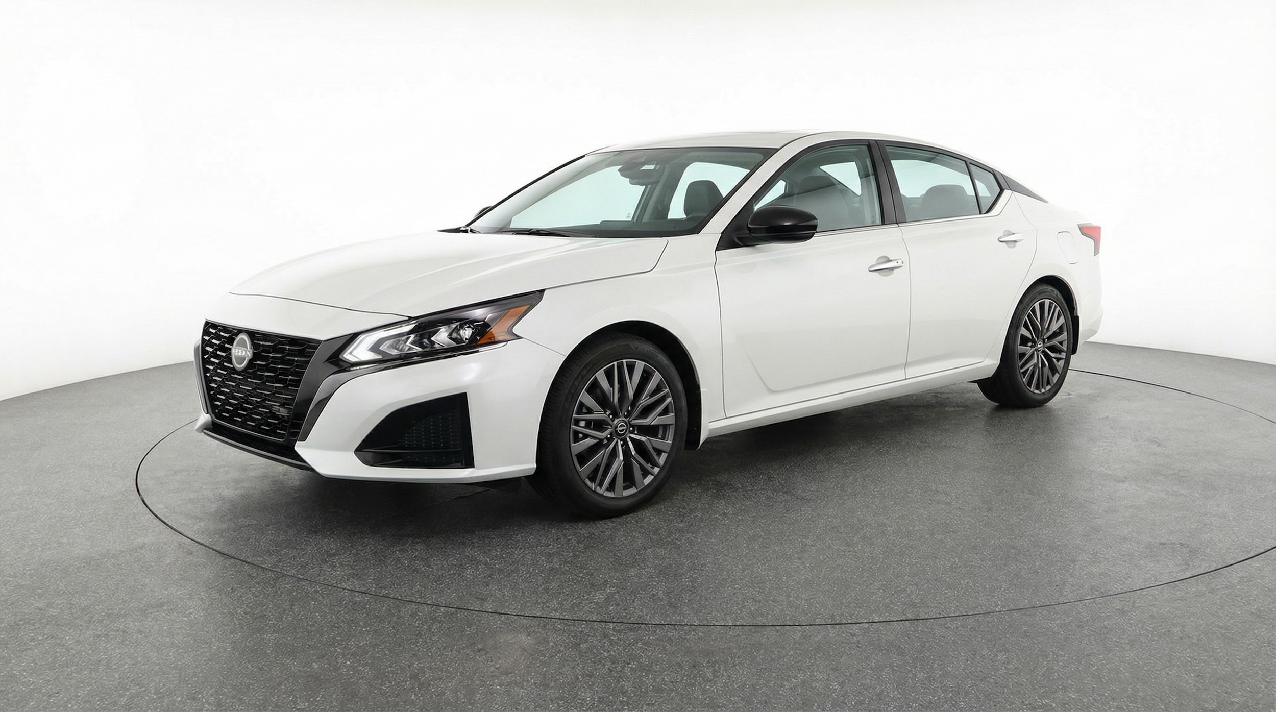 Thumbnail: 2025 Nissan Altima - 3