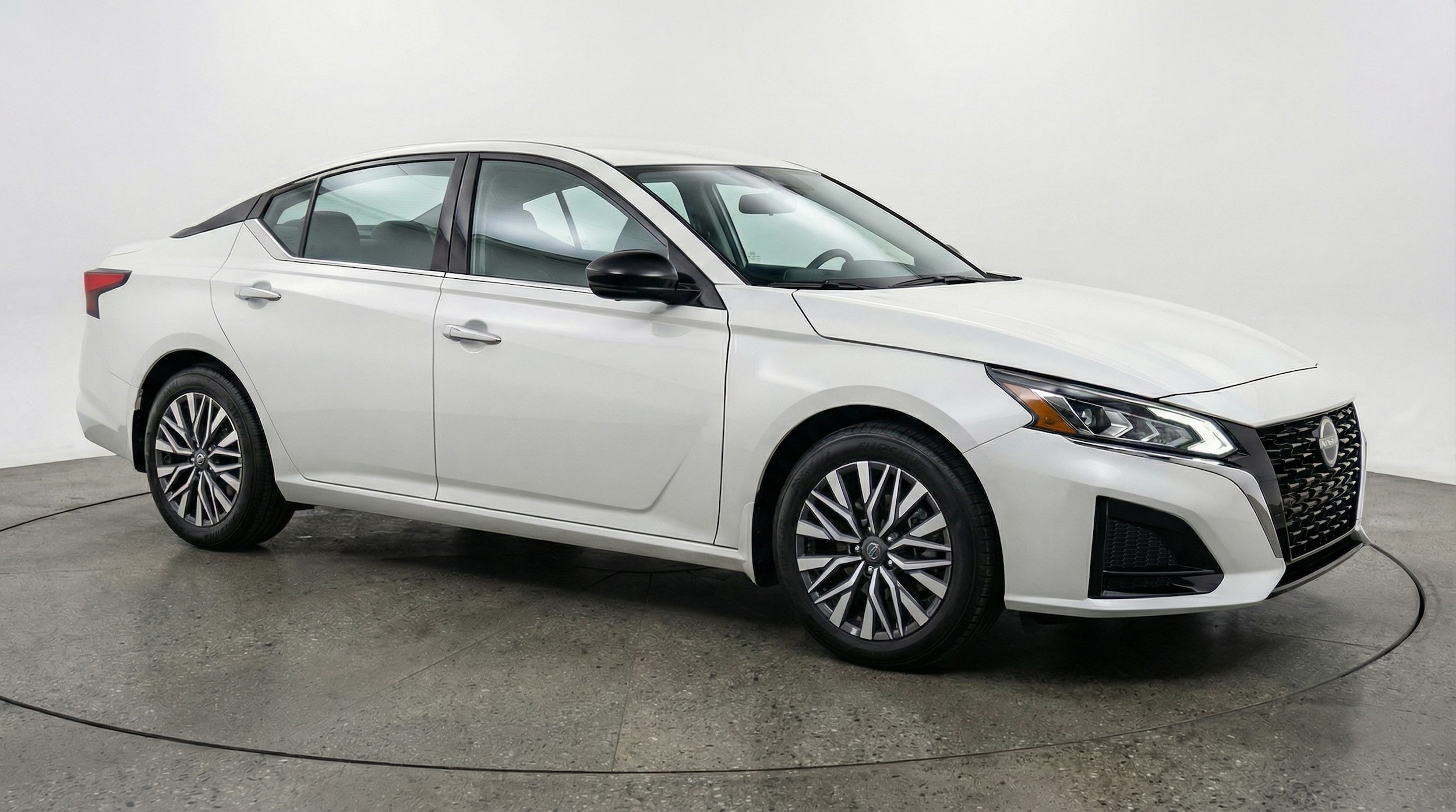 Thumbnail: 2025 Nissan Altima - 1