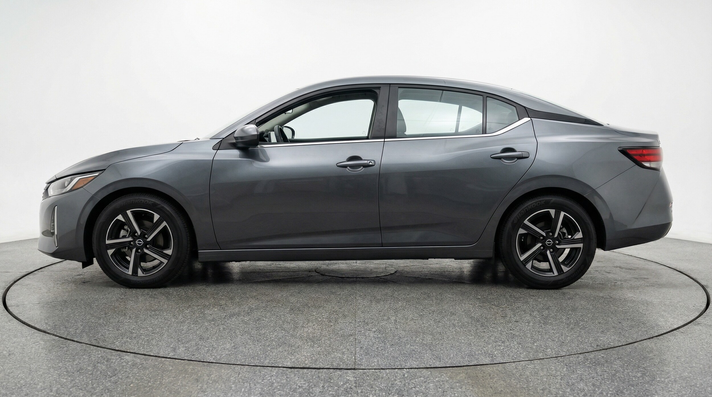 Thumbnail: 2025 Nissan Sentra - 4