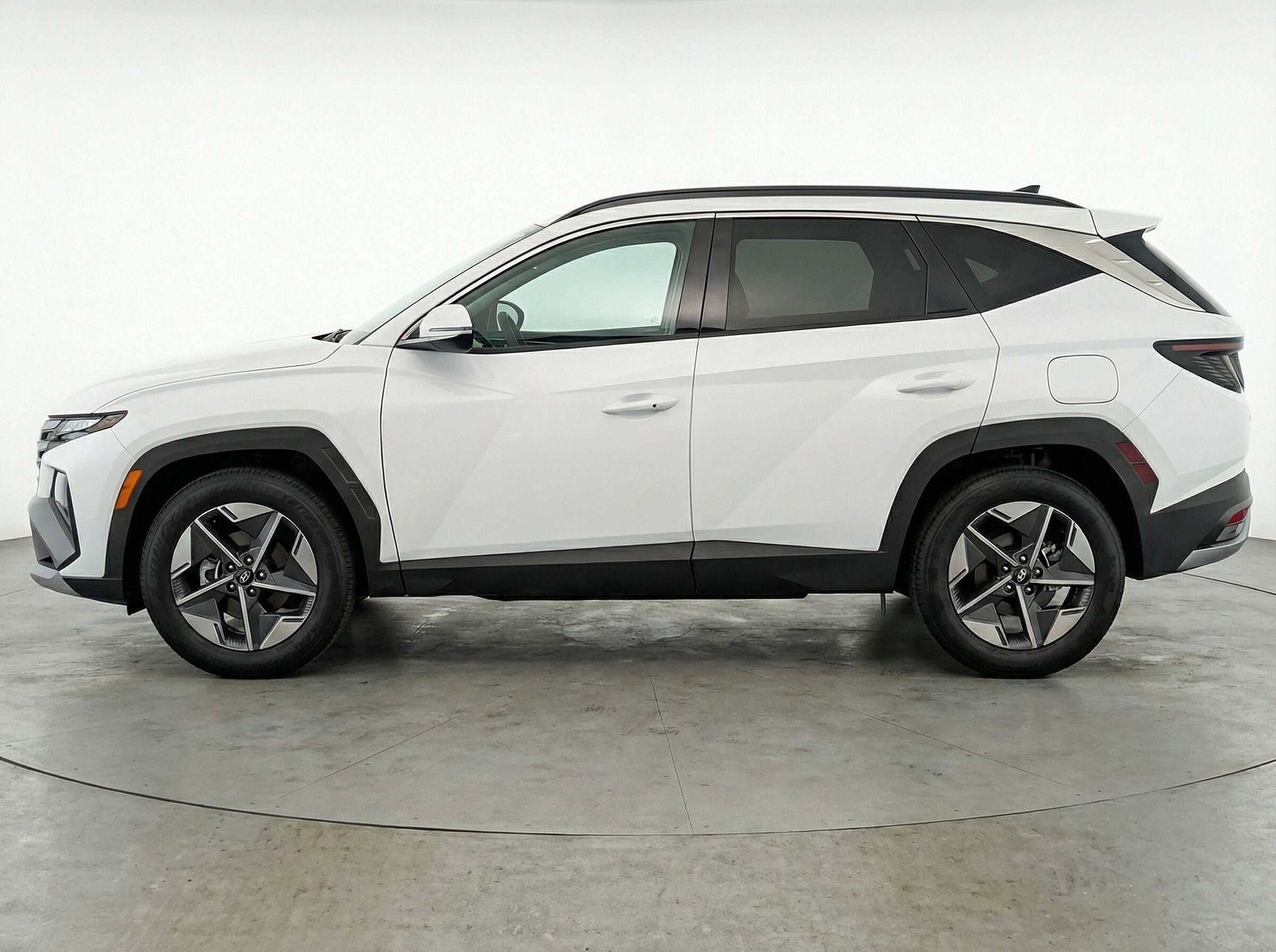 Thumbnail: 2025 Hyundai Tucson - 4