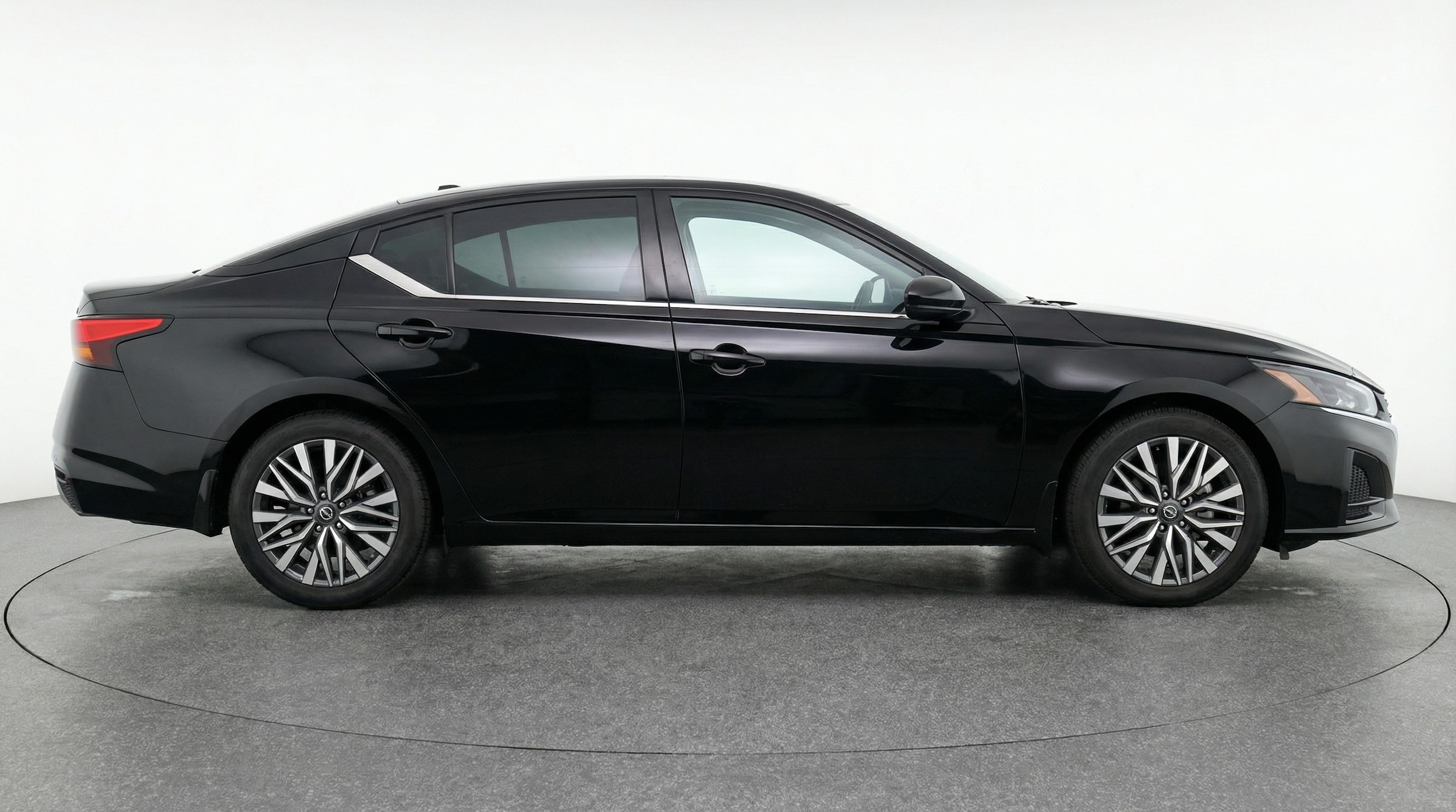 Thumbnail: 2025 Nissan Altima - 8