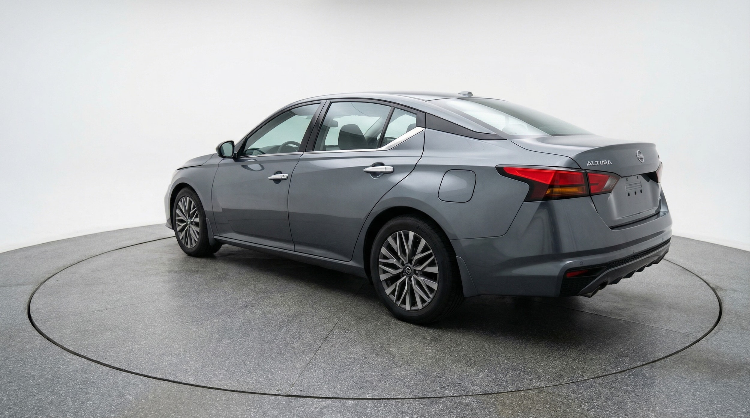 Thumbnail: 2025 Nissan Altima - 5