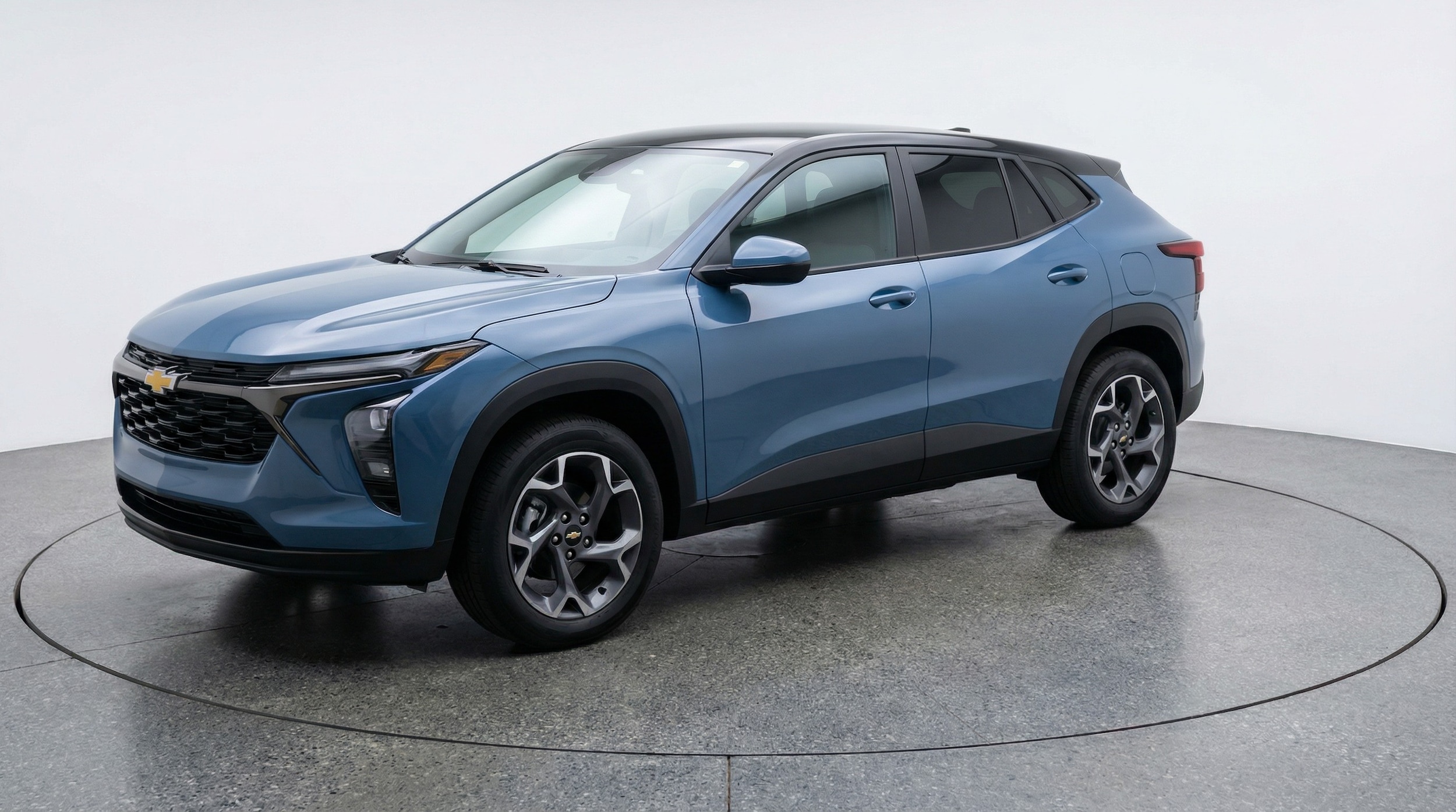 Thumbnail: 2025 Chevrolet Trax - 3