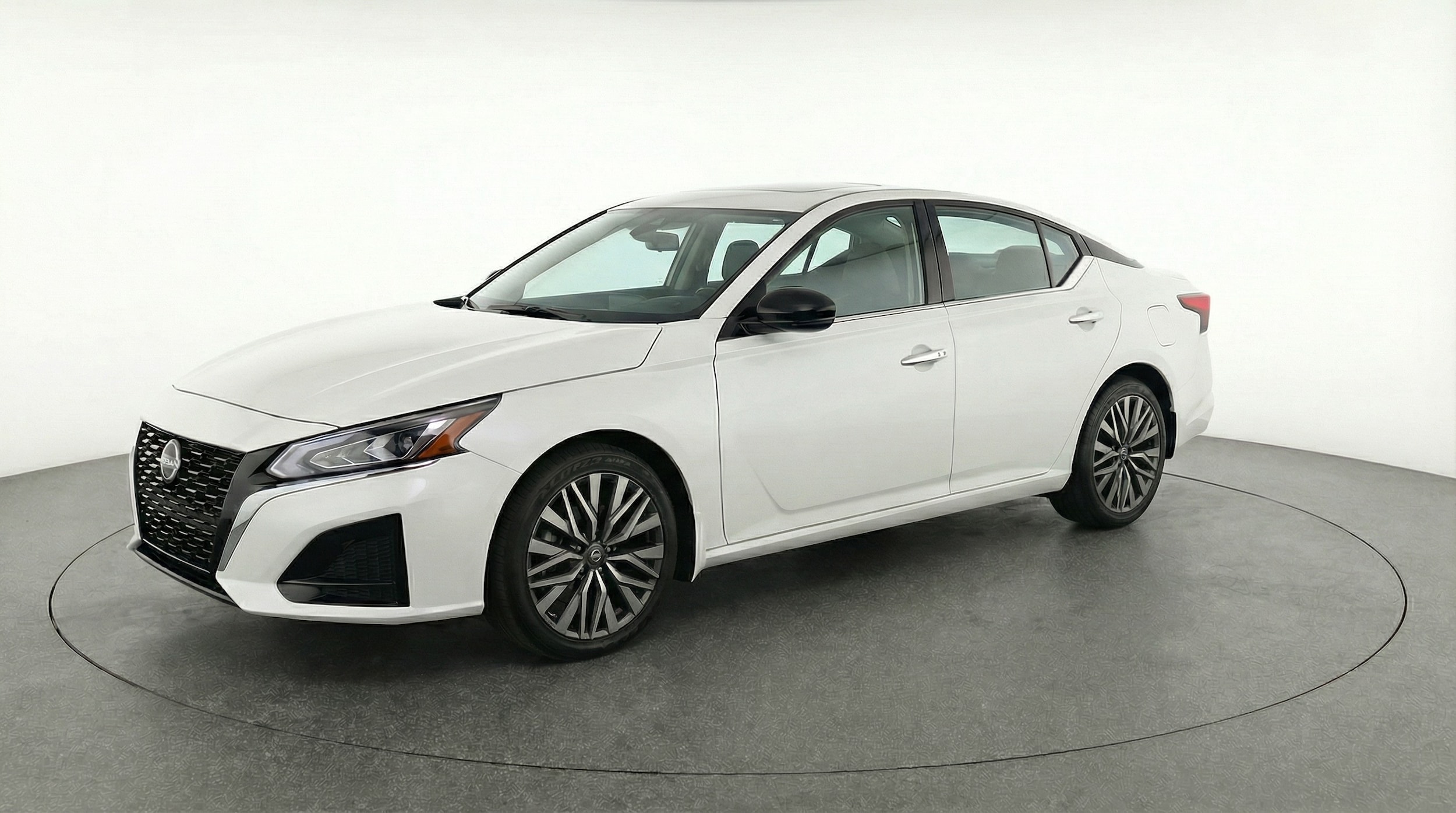 Thumbnail: 2025 Nissan Altima - 3