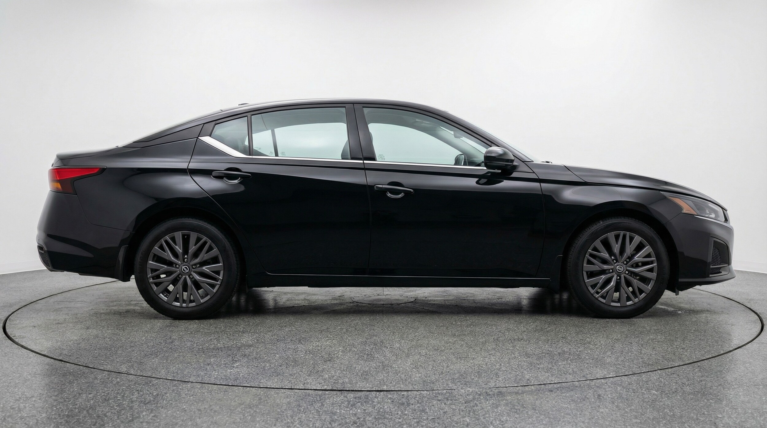 Thumbnail: 2025 Nissan Altima - 8