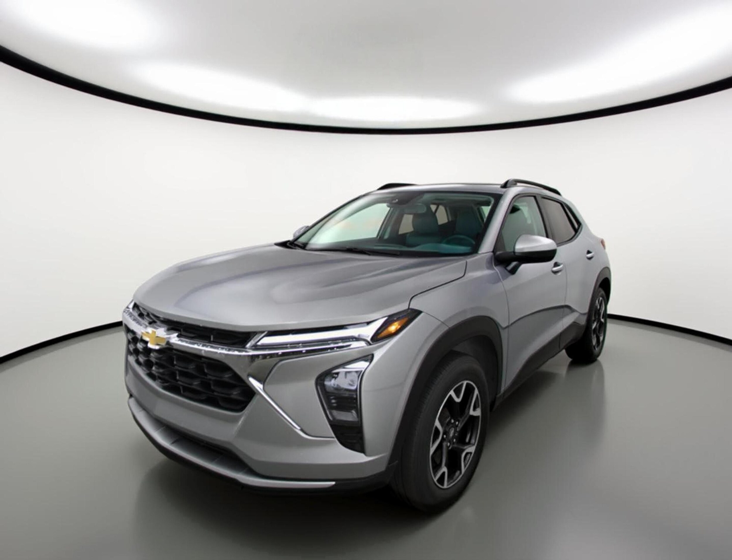 Thumbnail: 2025 Chevrolet Trax - 3