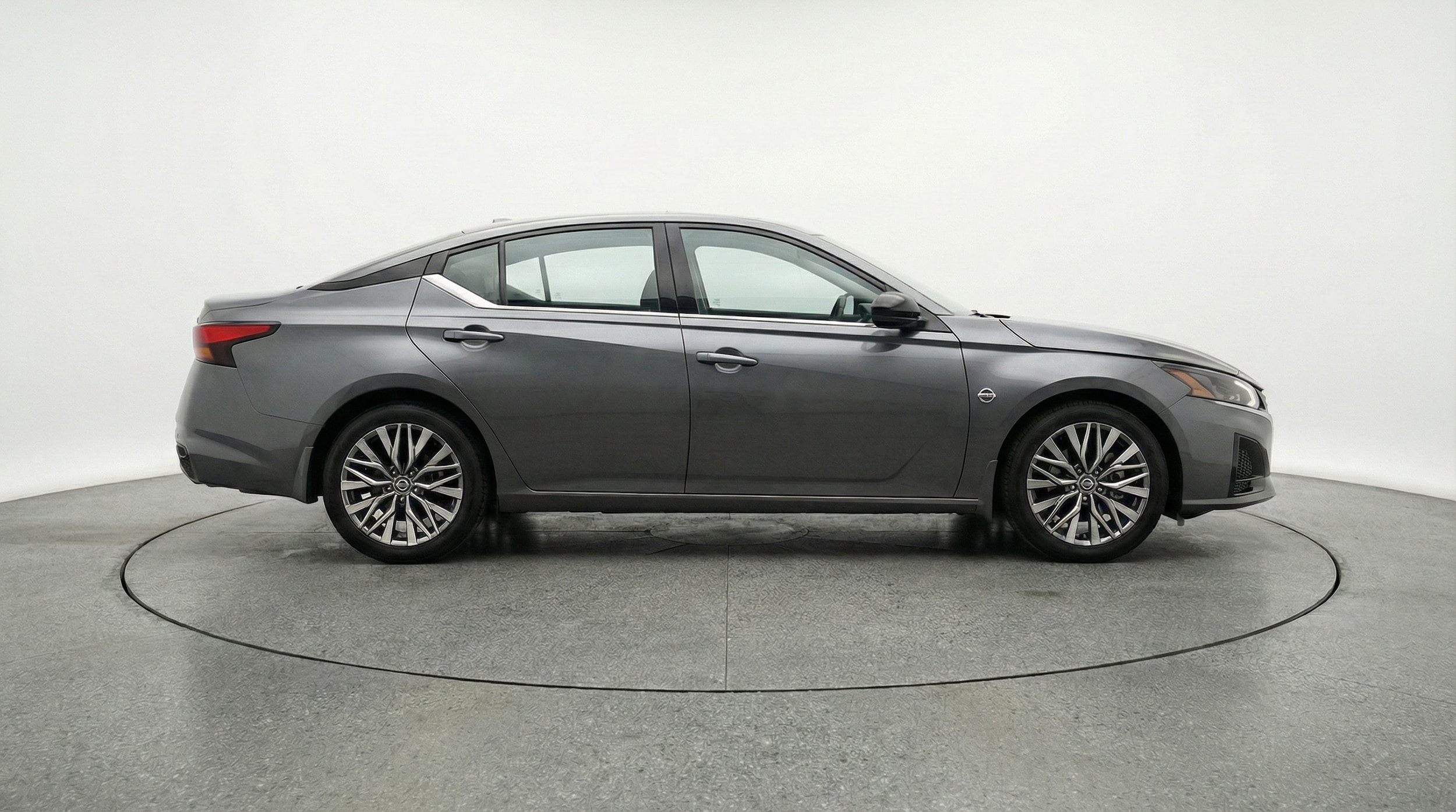 Thumbnail: 2025 Nissan Altima - 8