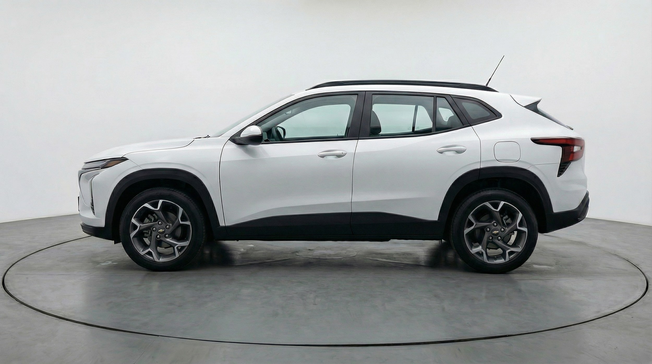 Thumbnail: 2025 Chevrolet Trax - 4
