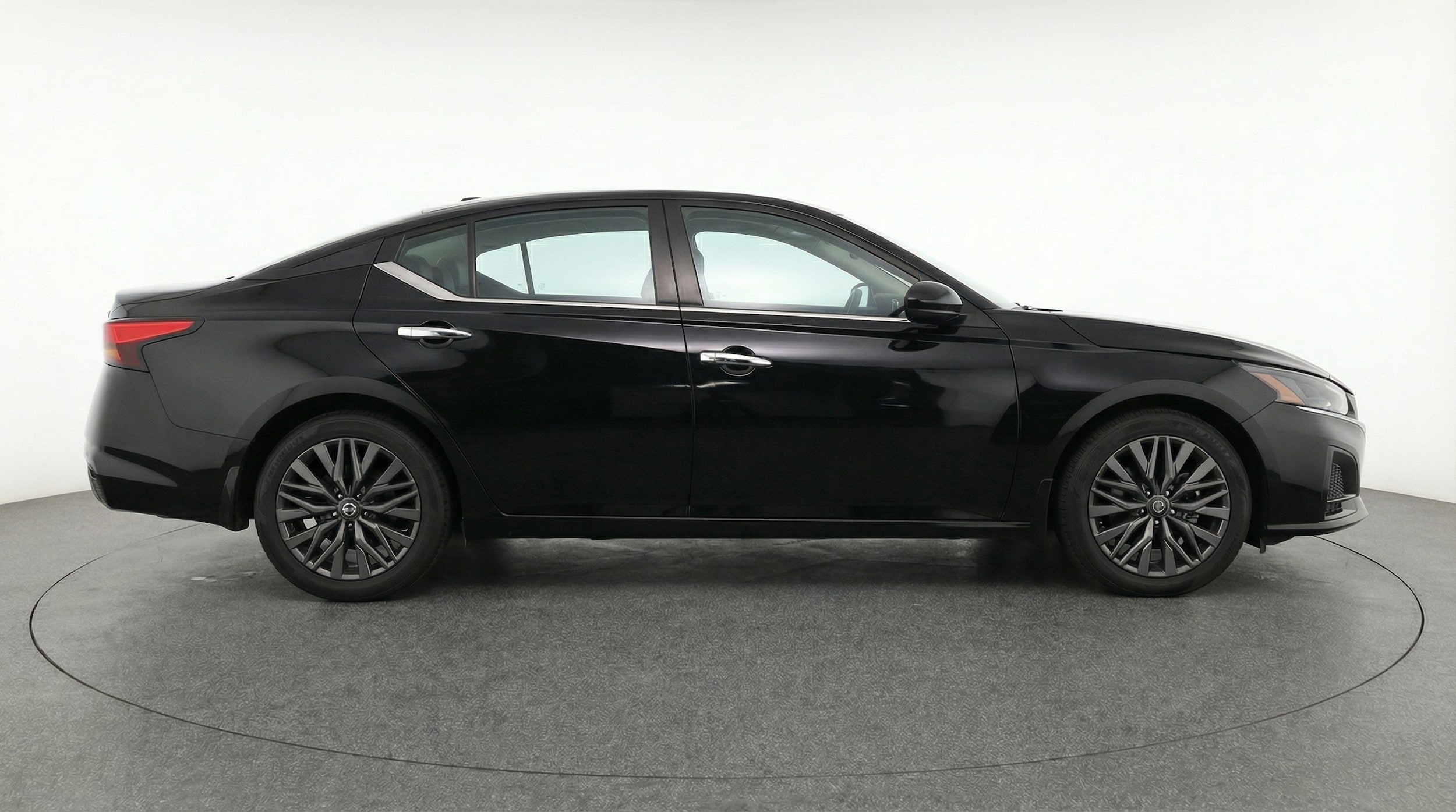 Thumbnail: 2025 Nissan Altima - 8