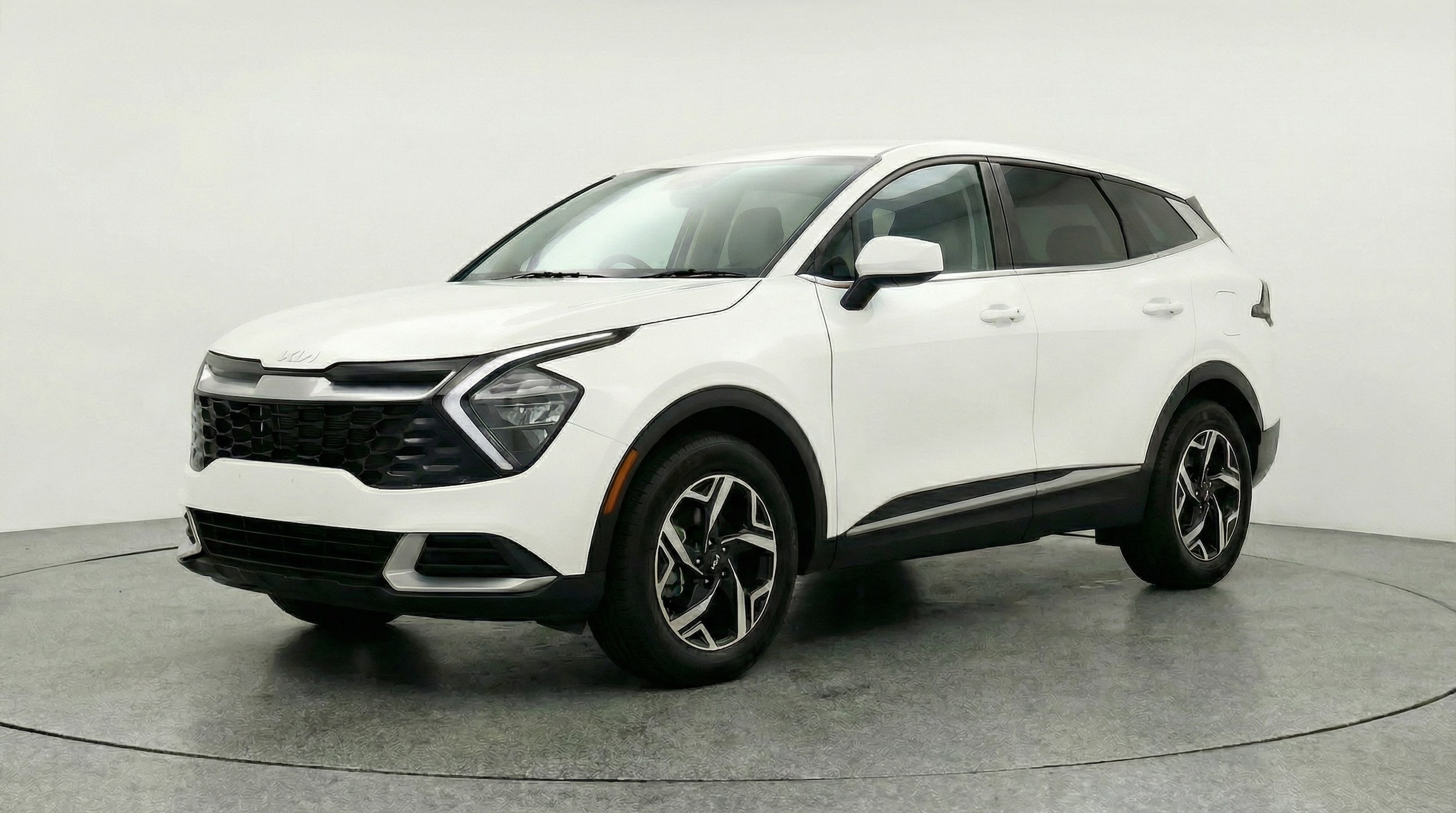 Thumbnail: 2025 Kia Sportage - 3