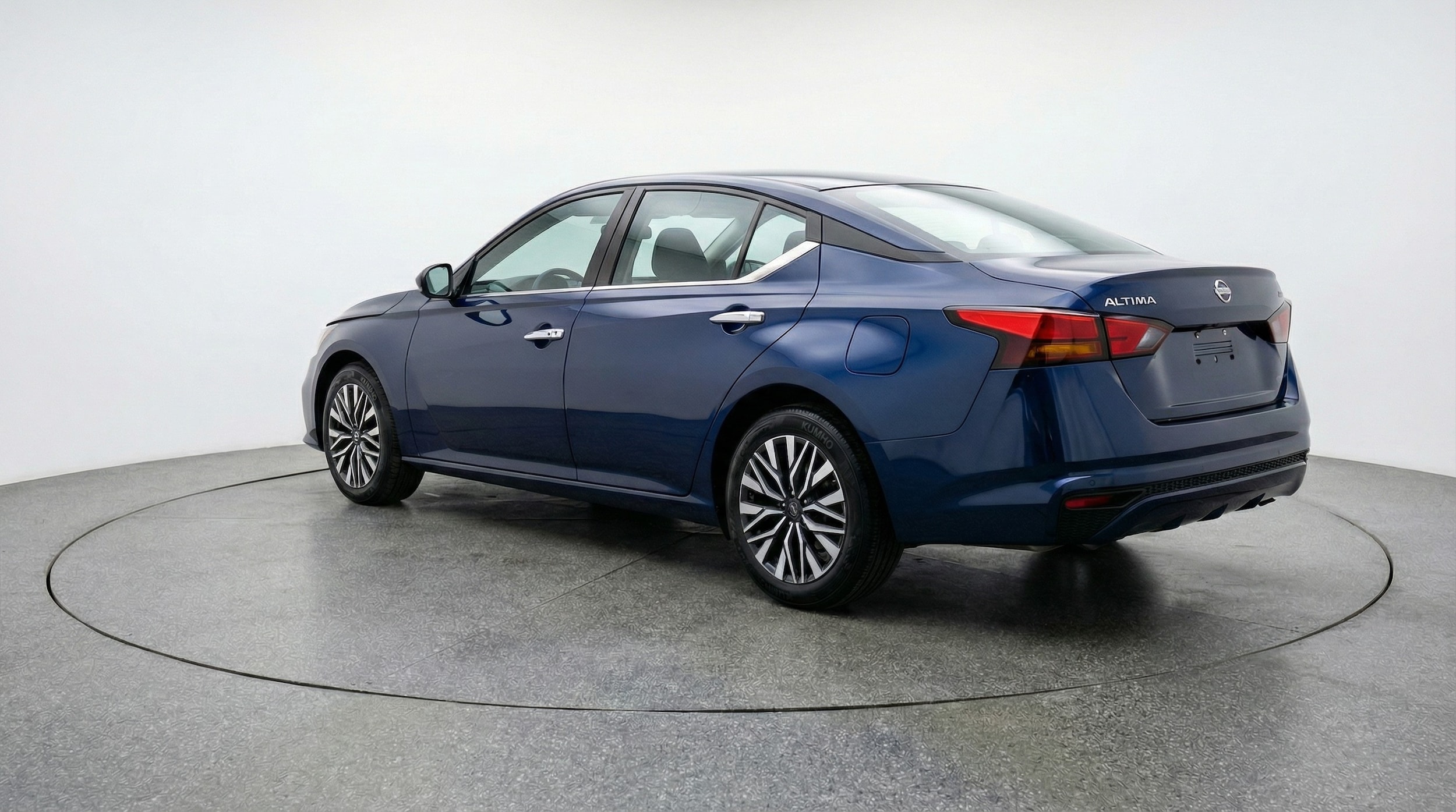 Thumbnail: 2025 Nissan Altima - 5