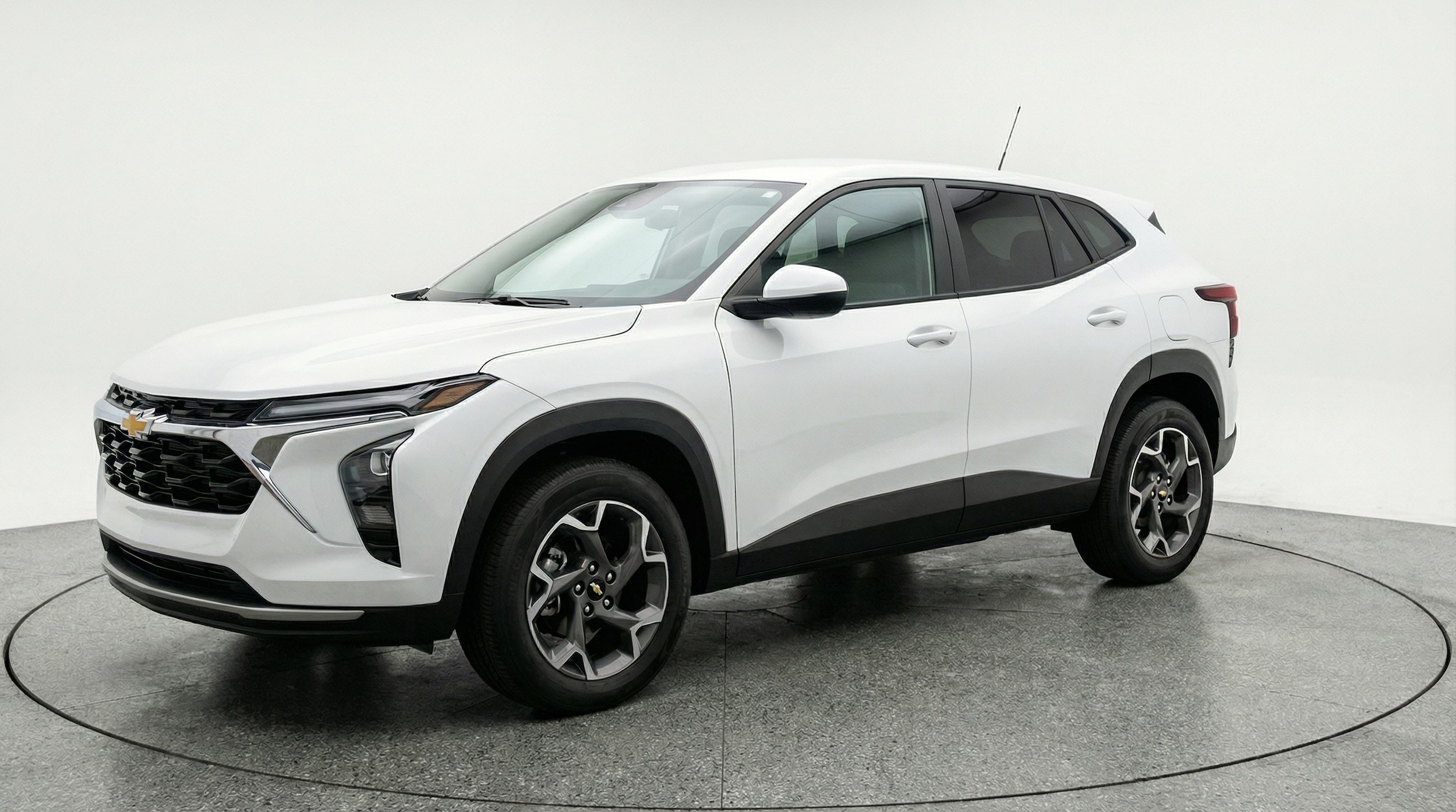 Thumbnail: 2025 Chevrolet Trax - 3