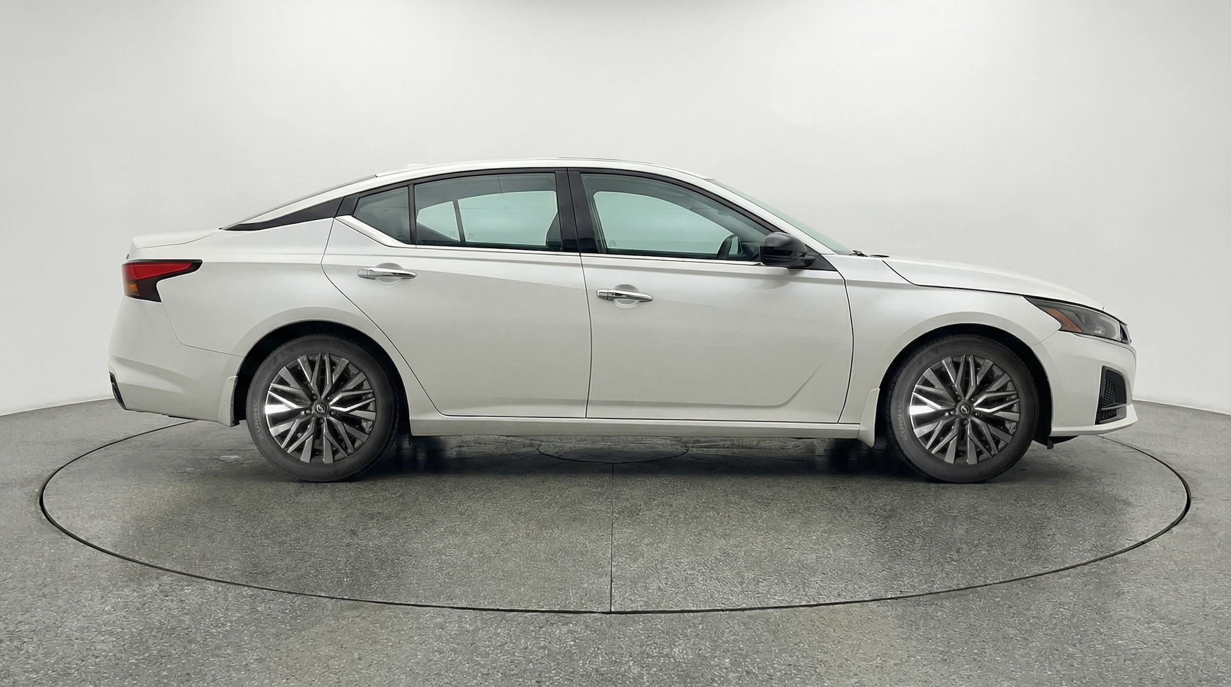 Thumbnail: 2025 Nissan Altima - 8