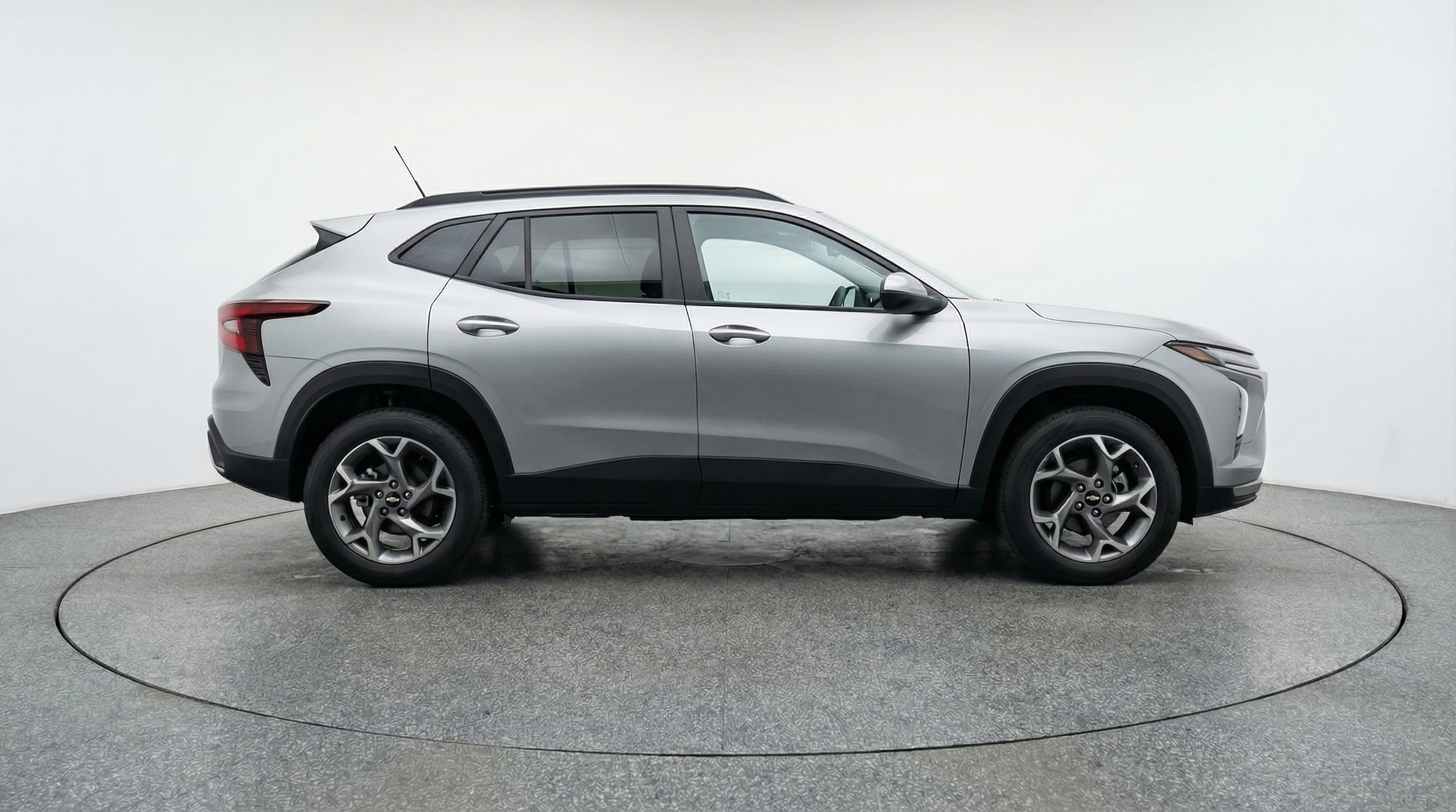 Thumbnail: 2025 Chevrolet Trax - 8